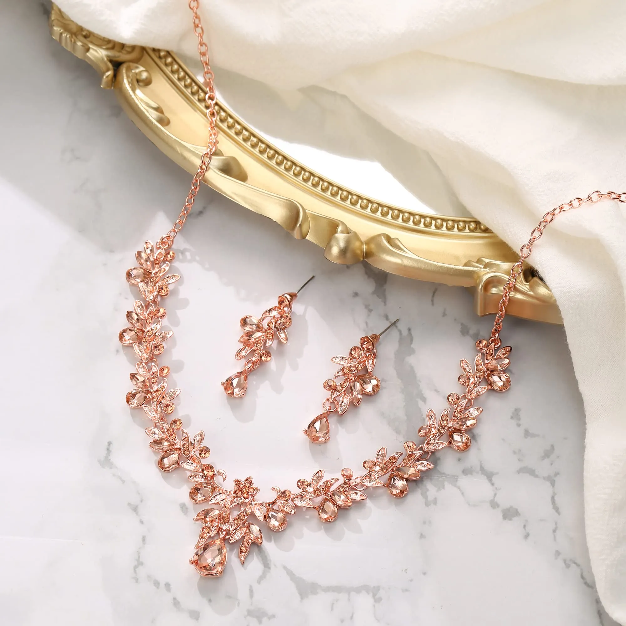 Clearine Set Bigiotteria Goccia Foglia Strass e Cristalli, Collana e Orecchini Pendenti, Champagne Rosa Oro-fondo - immagine 3