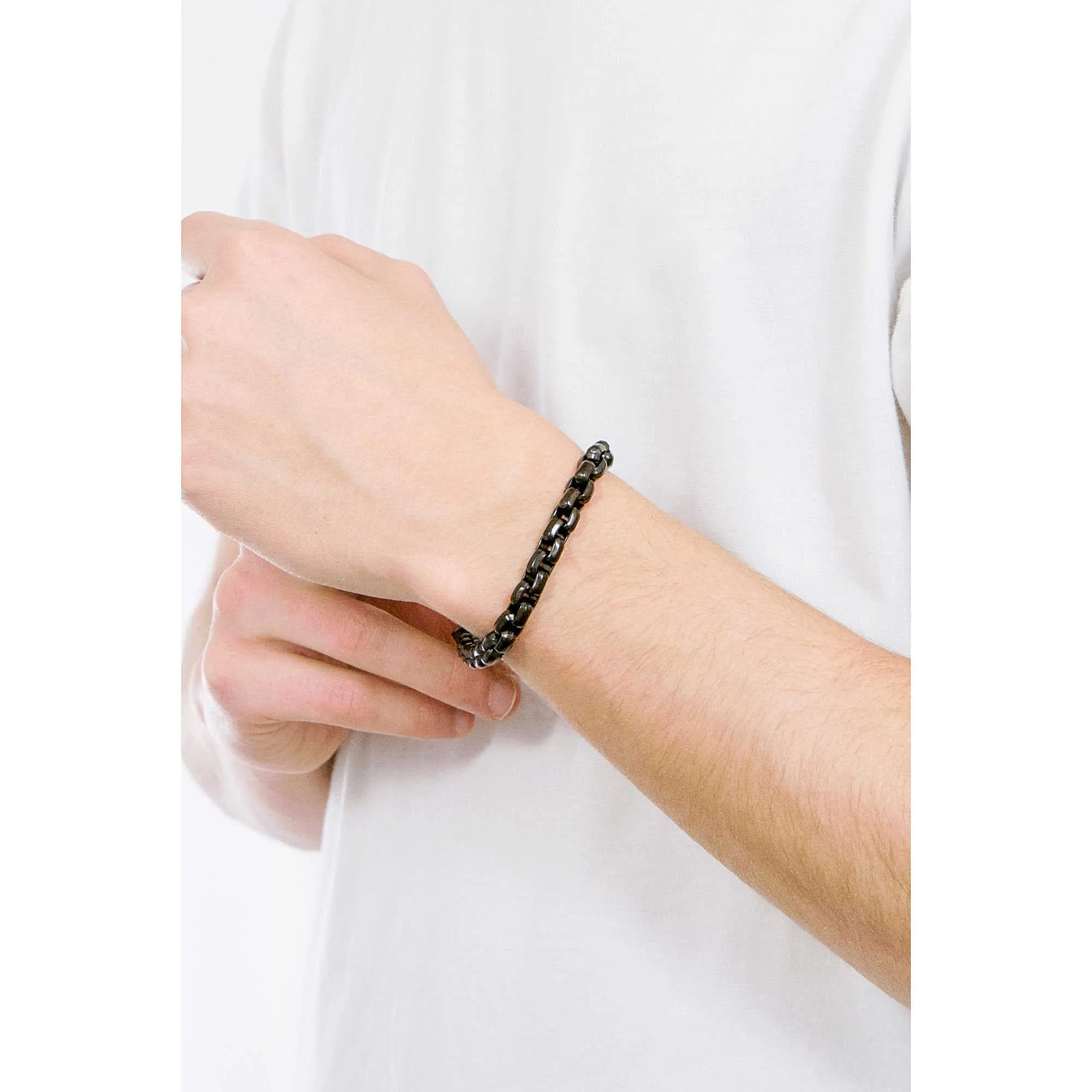 Armani Exchange Bracciale da uomo in acciaio inossidabile, Nero opaco, AXG0047001 - immagine 3