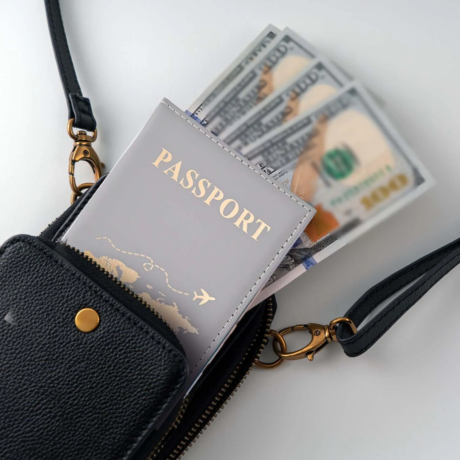 REEKNOKOL Portapassaporto in pelle PU per passaporto, carte di credito e biglietti (Grigio) - immagine 7