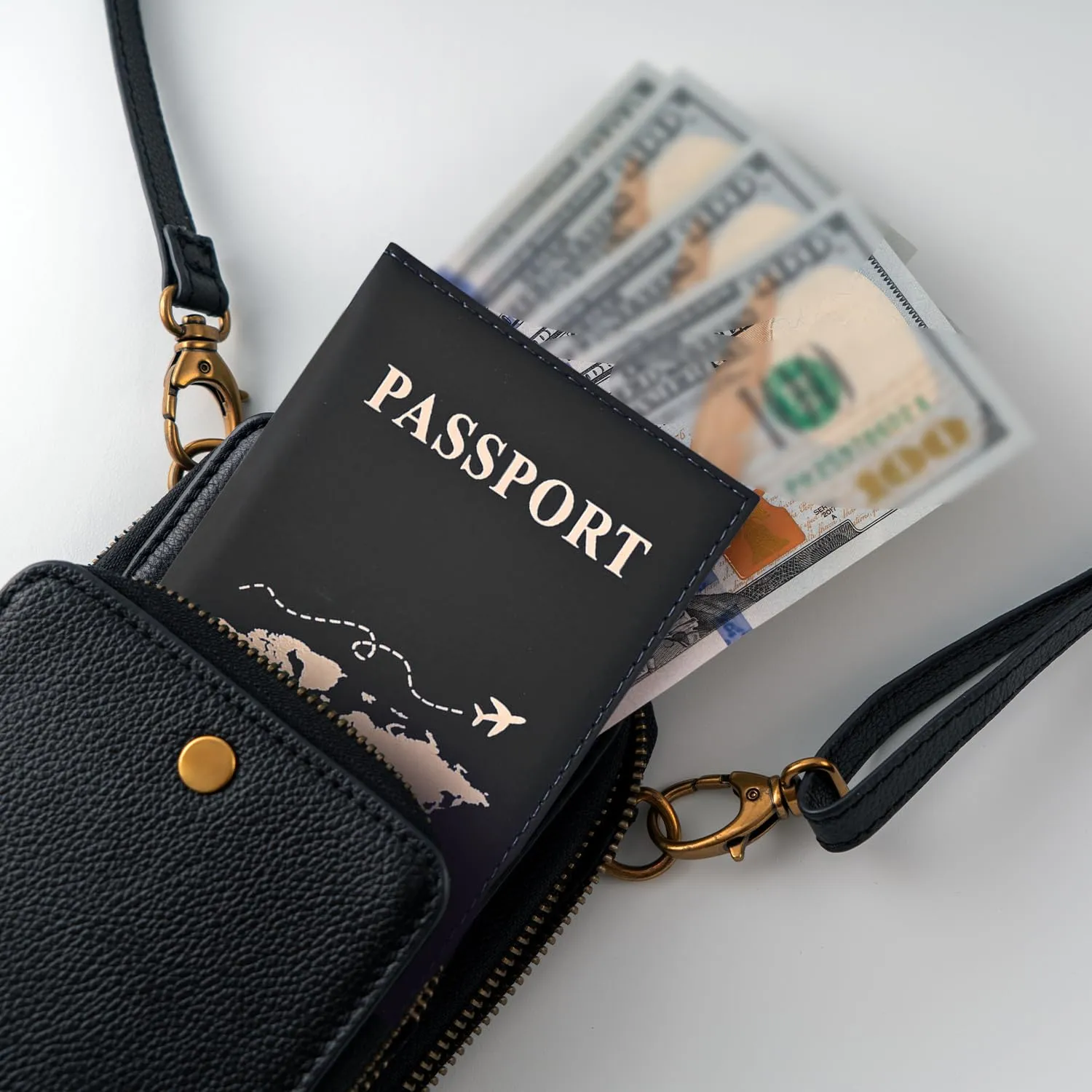 REEKNOKOL Portapassaporto in Pelle PU per Passaporto, Carte di Credito e Biglietti (Nero) - immagine 6
