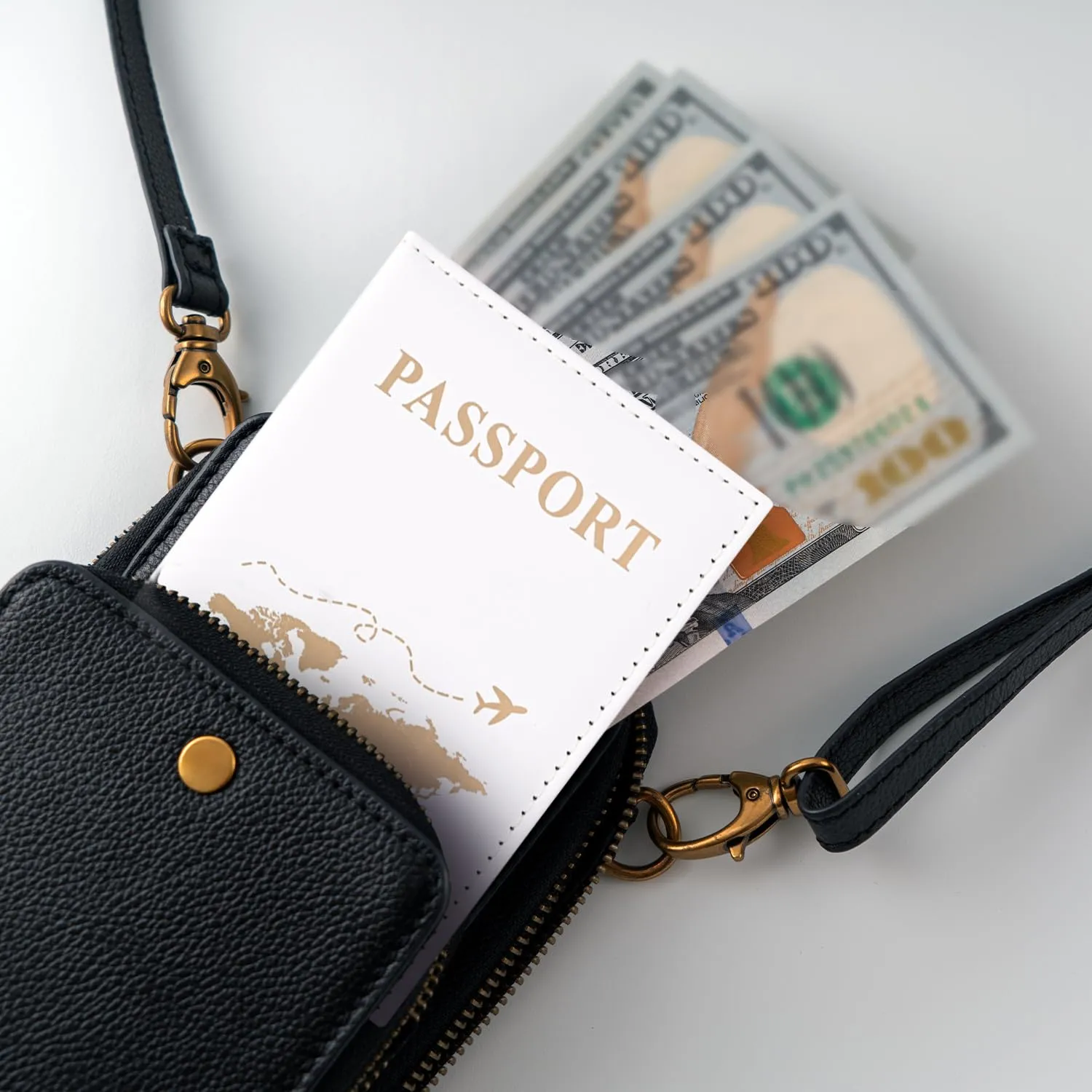 REEKNOKOL Portapassaporto in Pelle PU per Passaporto, Carte di Credito e Biglietti (Bianco) - immagine 6