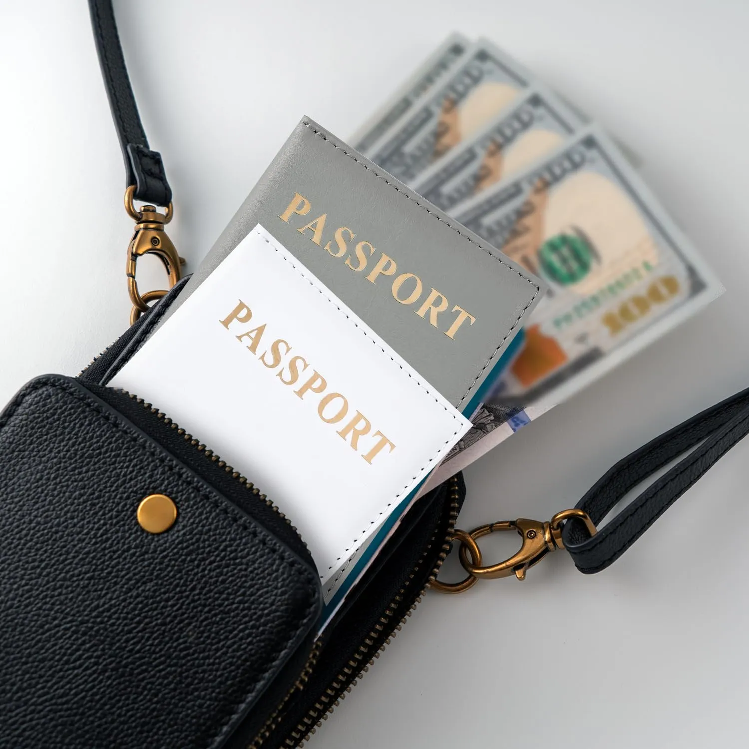 REEKNOKOL Set di 2 Porta Passaporto in Pelle PU, Grigio e Bianco - immagine 4