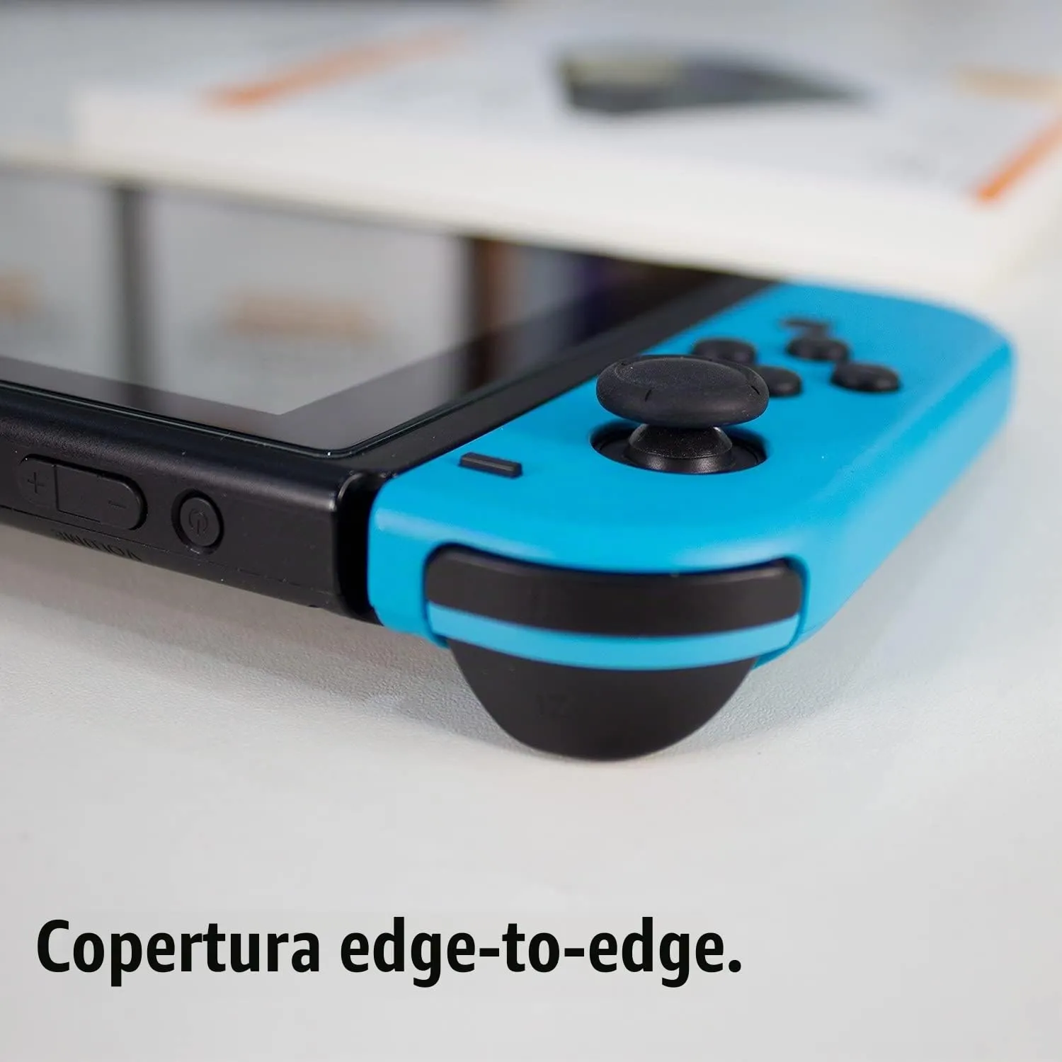 Orzly Pellicola protettiva in vetro temperato per Nintendo Switch 6,2 pollici, confezione da 2 - immagine 2