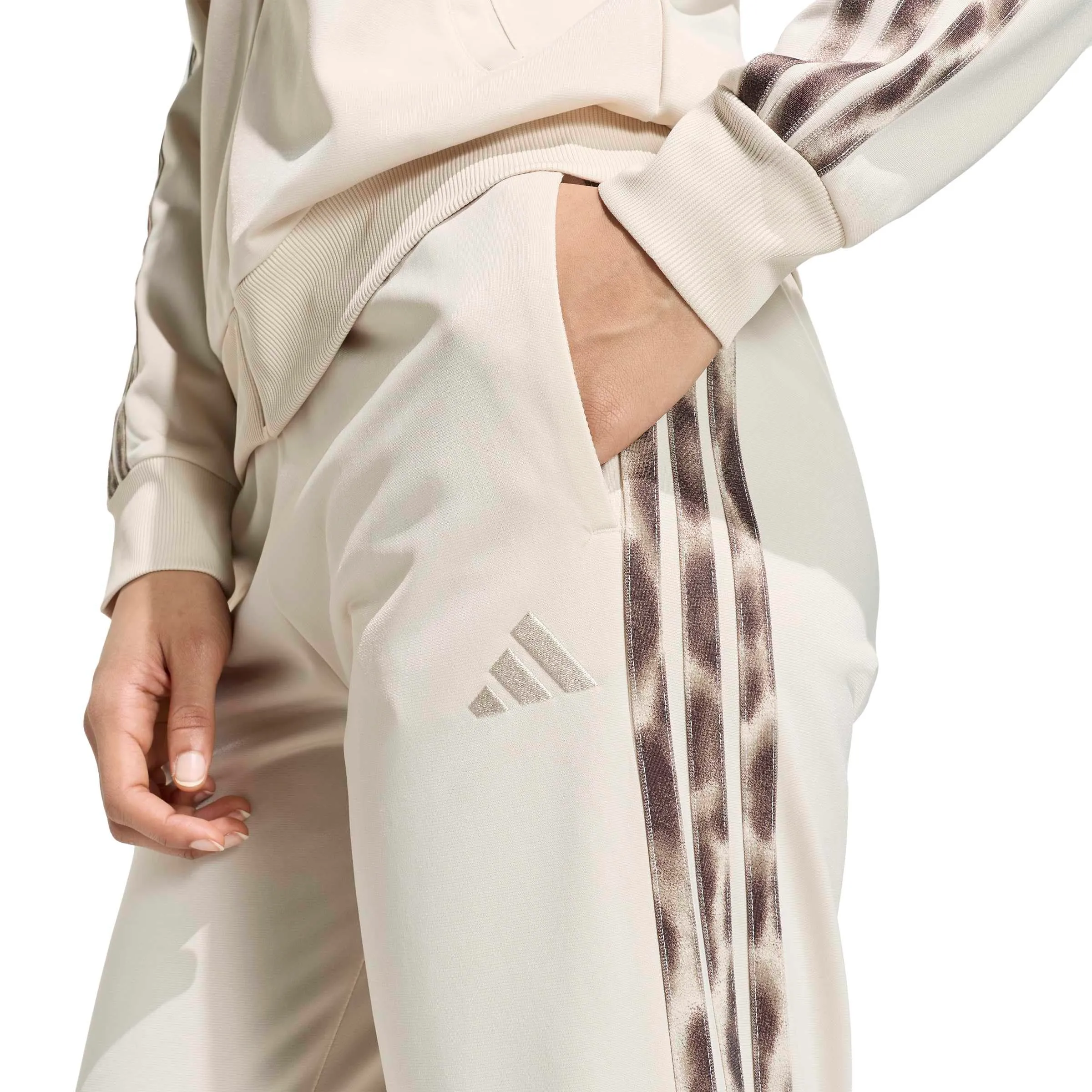 adidas Donna Essentials 3-Stripes Track Suit, Crystal Linen, L - immagine 5