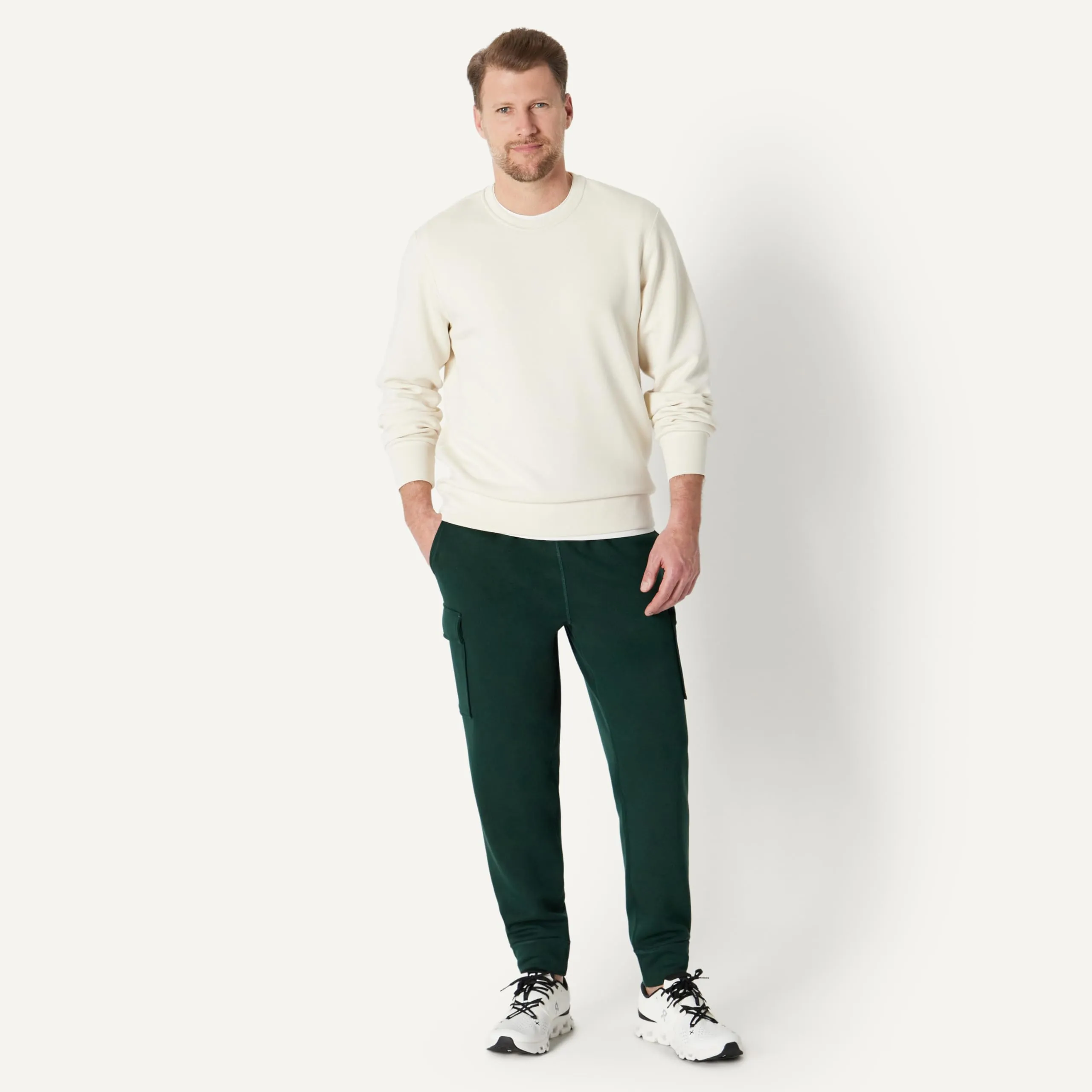 Amazon Essentials Felpa a Girocollo in Tessuto Tecnico Traspirante Uomo, Beige Chiaro, XL - immagine 3