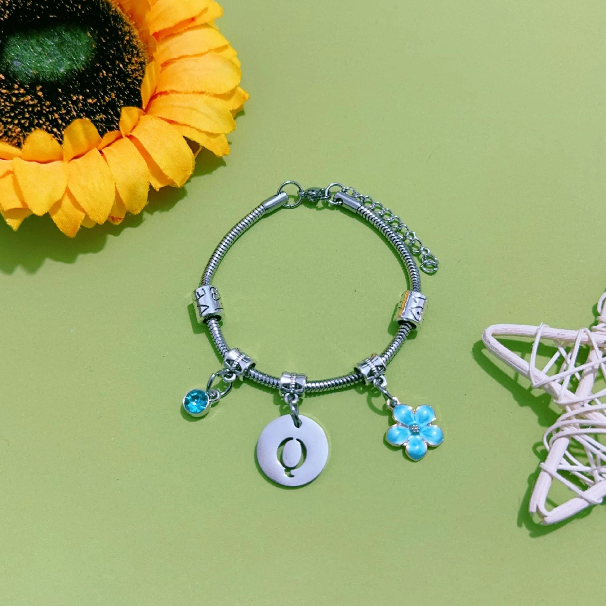 ZYMGUO Bracciale con Iniziale Lettera Q in Acciaio Inossidabile, Colore Argento - immagine 2