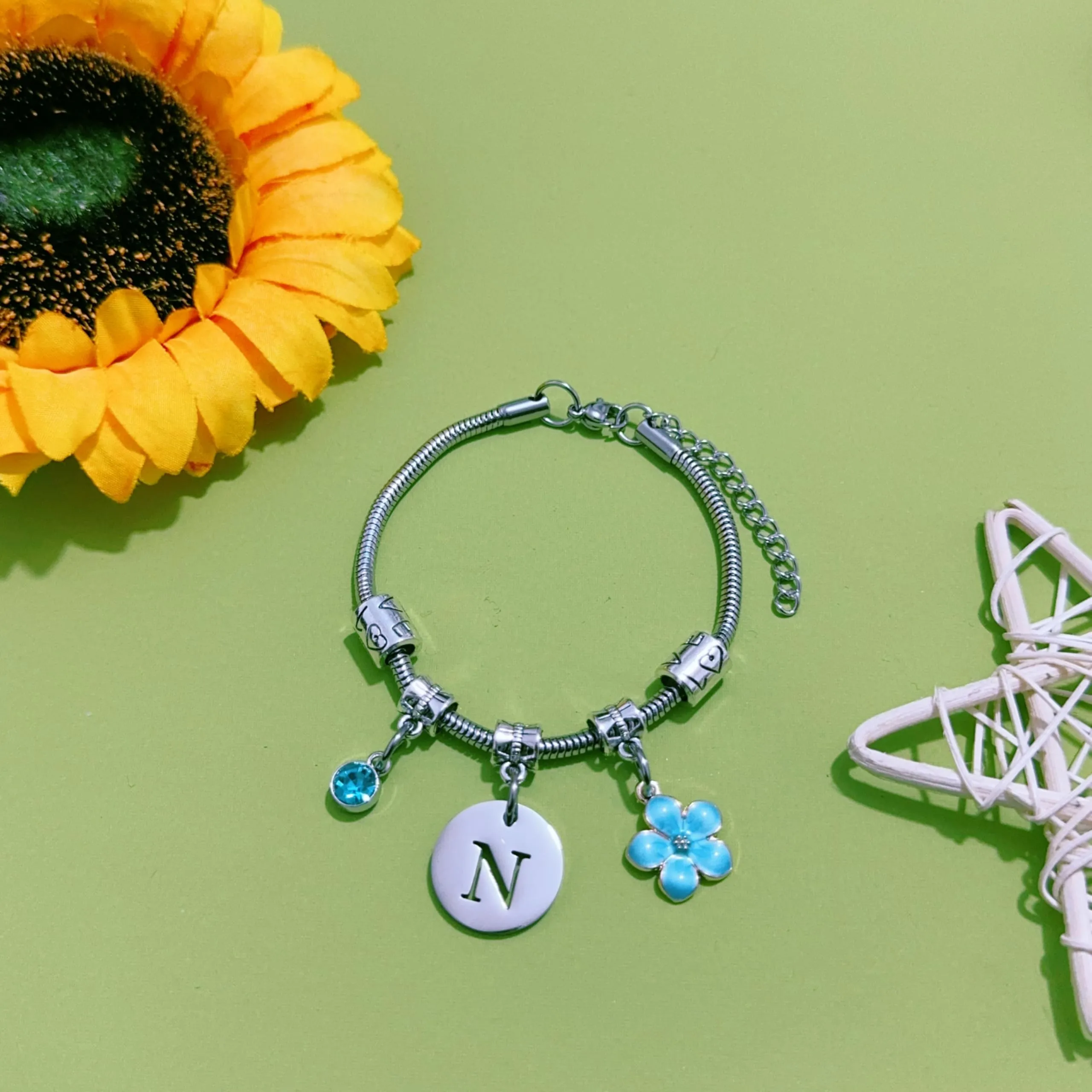 ZYMGUO Bracciale con Iniziale Lettera N, Acciaio Inossidabile, Colore Argento - immagine 2