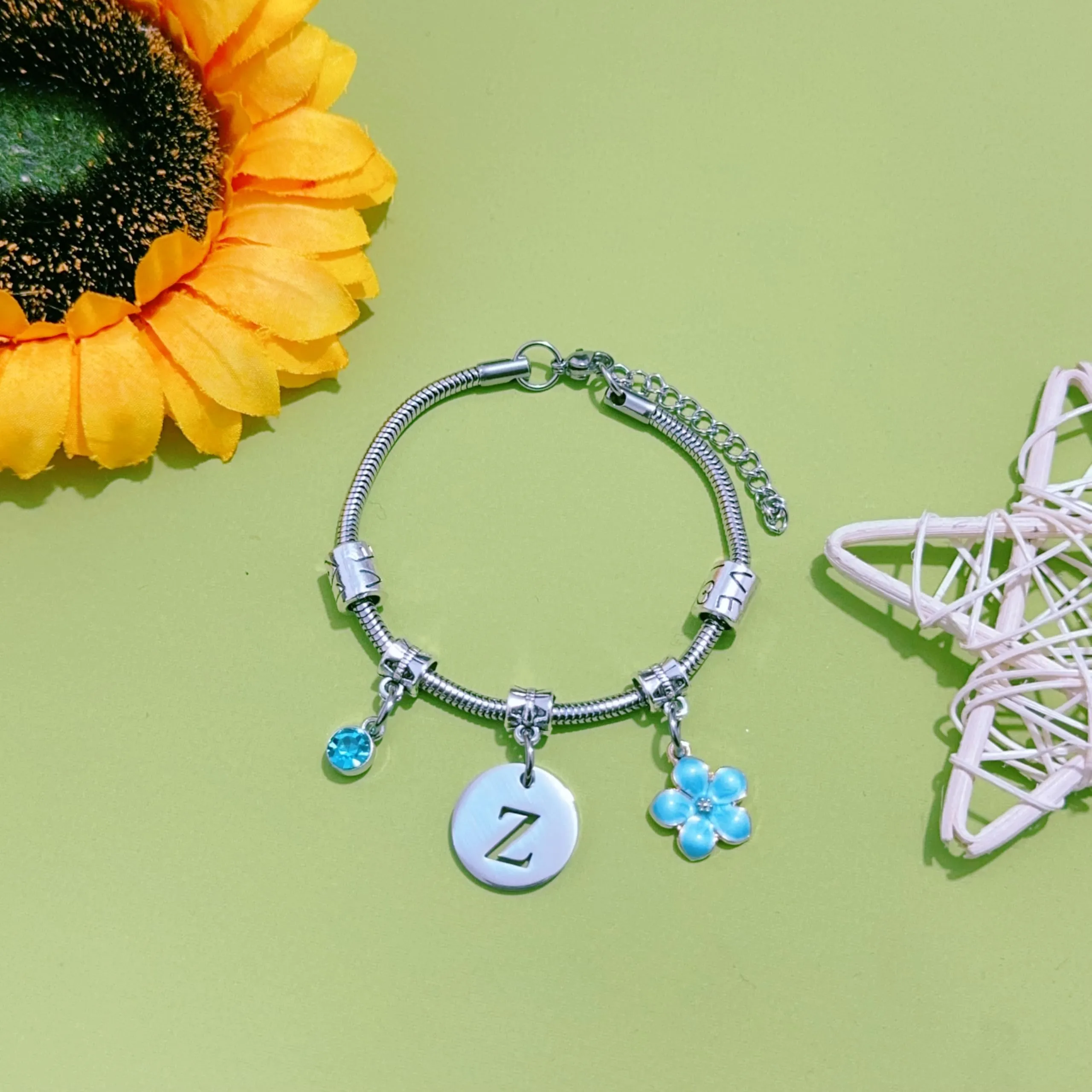 ZYMGUO Bracciale con Iniziale Lettera Z in Acciaio Inossidabile Colore Argento - immagine 2