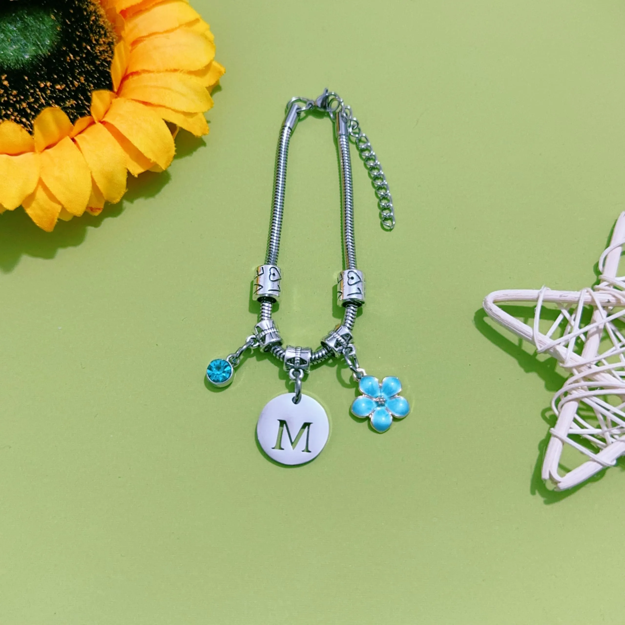 ZYMGUO Bracciale con Iniziale Lettera A-Z in Acciaio Inossidabile Colore Argento (M) - immagine 3