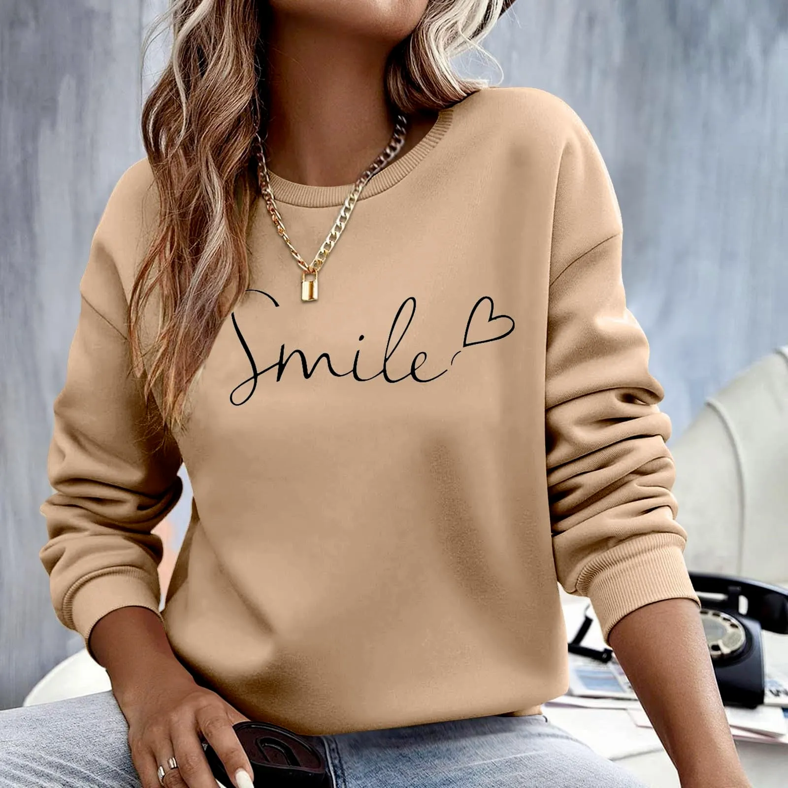 Gefomuofe Felpa da donna Smile Lettera Stampa, cachi, XL - immagine 6