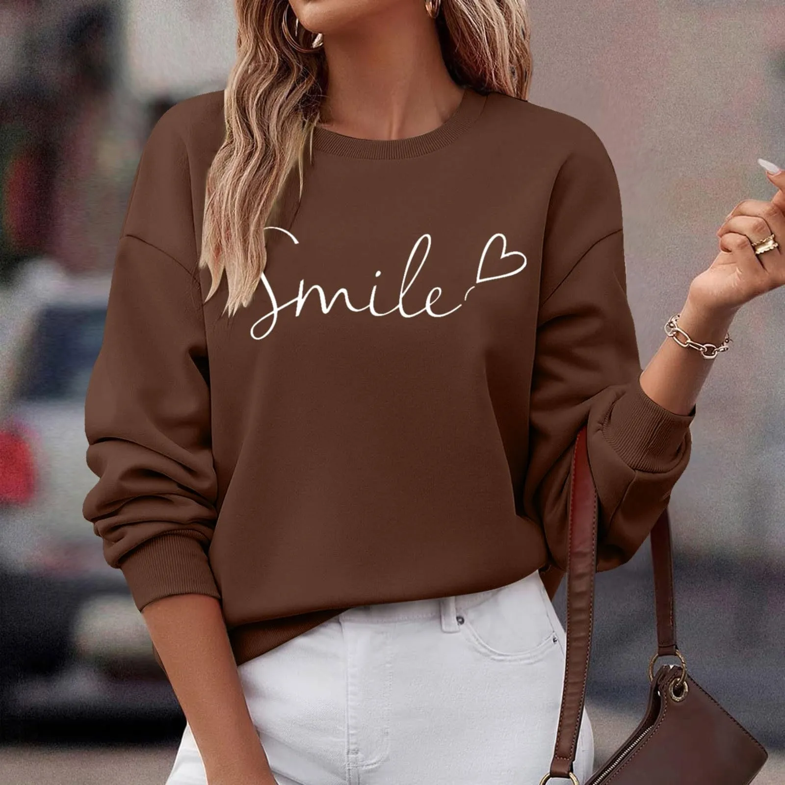 Gefomuofe Felpa da donna Smile Lettera Stampa, Girocollo Manica Lunga, Marrone, L - immagine 3