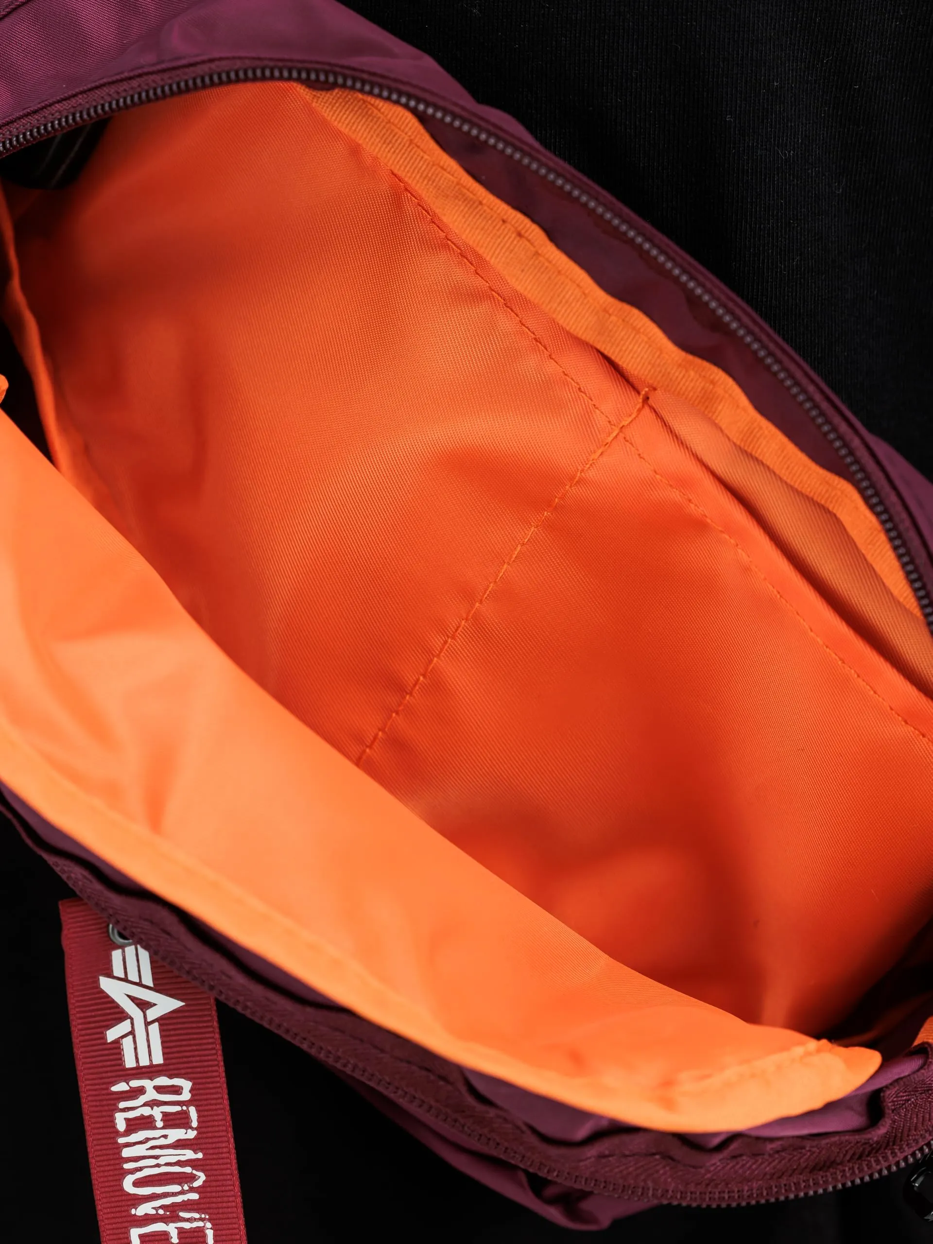 Alpha Industries Crew Waist Bag Burgundy - immagine 6