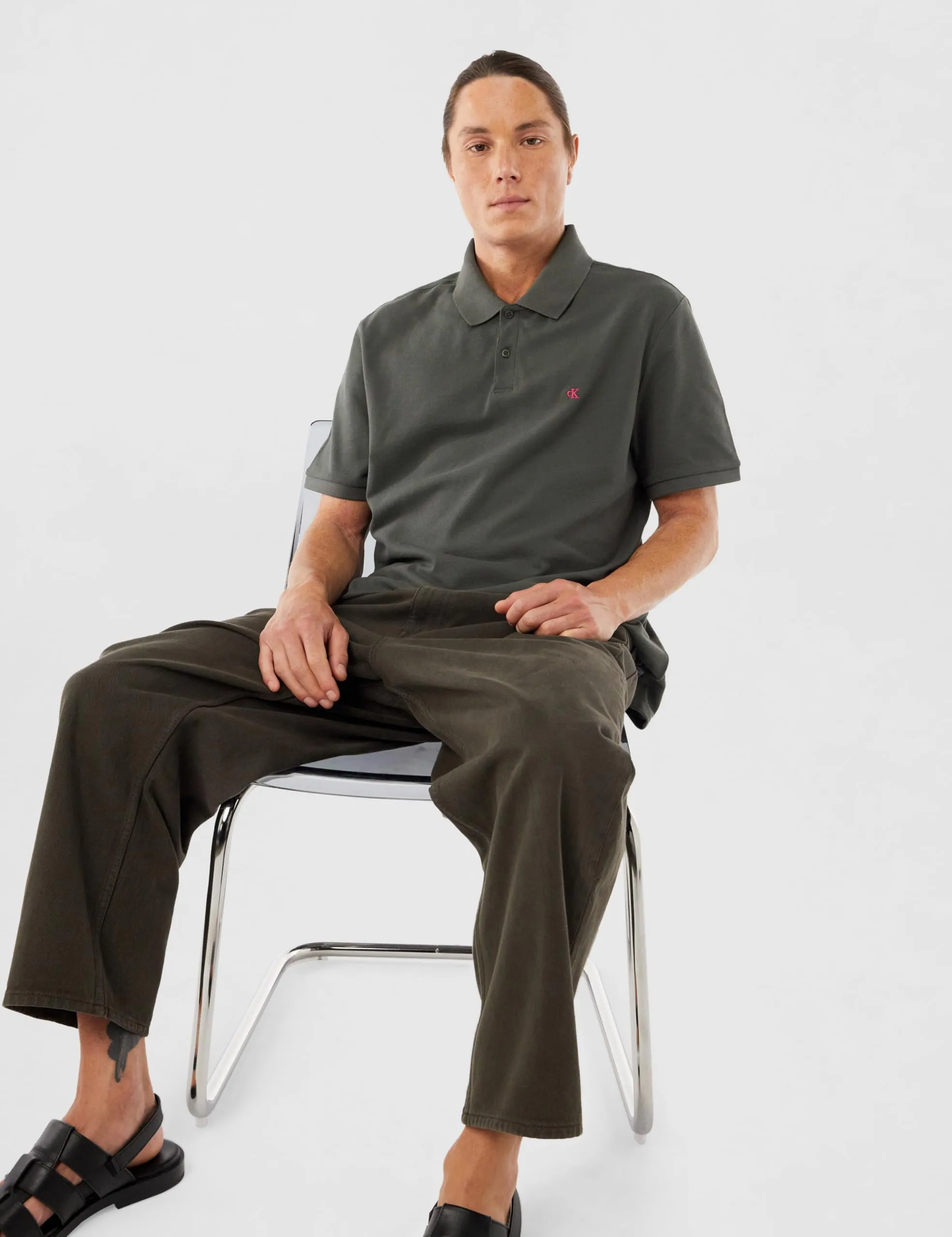 Calvin Klein Uomo Maglietta Polo Maniche Corte Monogram Pique in Cotone, Marrone (Beluga), M - immagine 2
