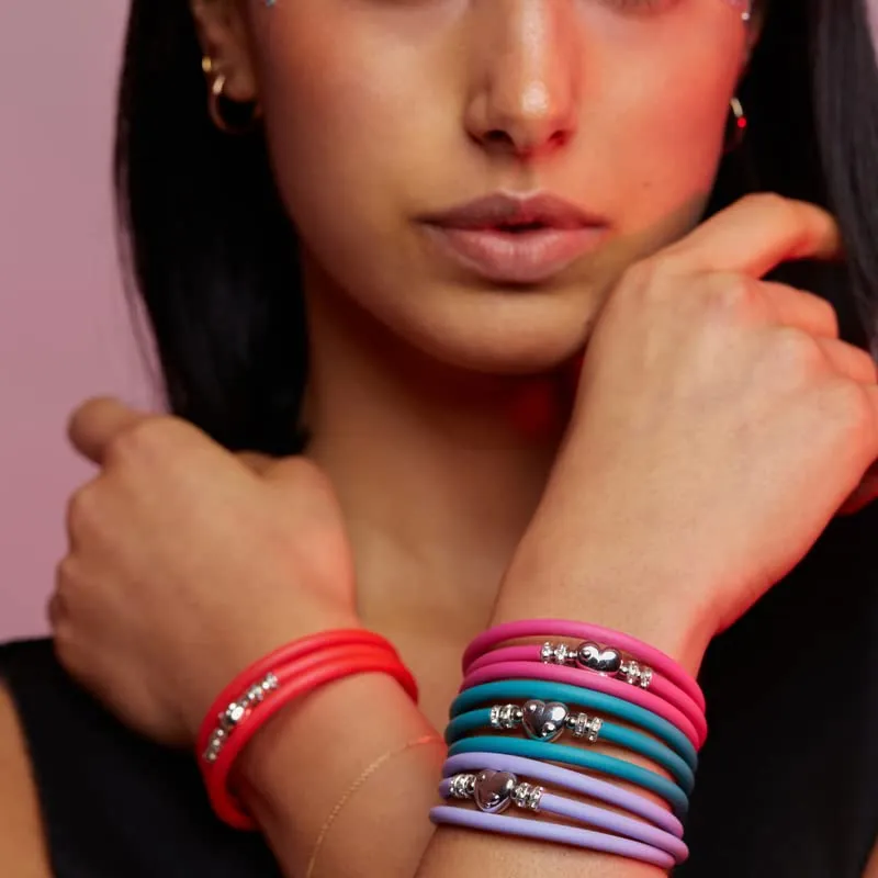 Too Late Macaron Bracciale Charm Donna in Caucciù con Simbolo Cuore Stella Quadrifoglio, Made in Italy - immagine 4