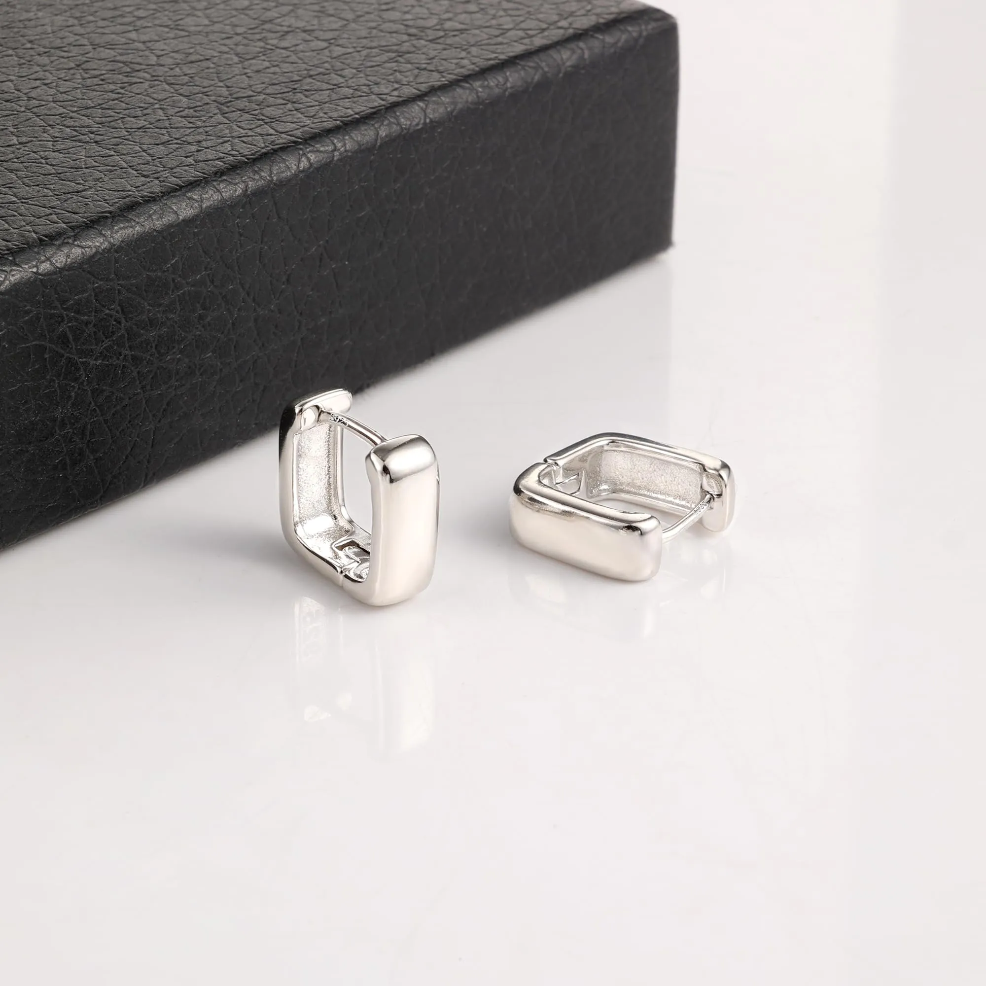 ALEXCRAFT Orecchini a Cerchio Quadrati Huggie Argentati 11mm - immagine 6