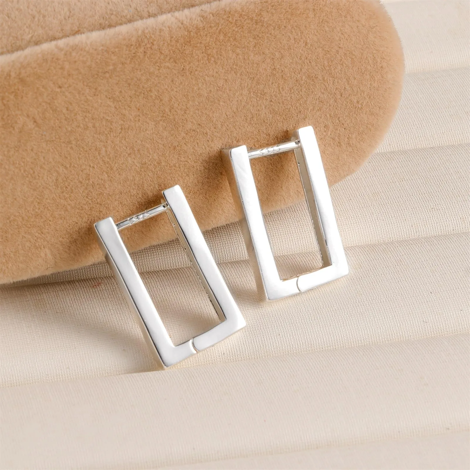 ALEXCRAFT Orecchini a Cerchio Rettangolari Argentati Design Geometrico Lucido Donna - immagine 4