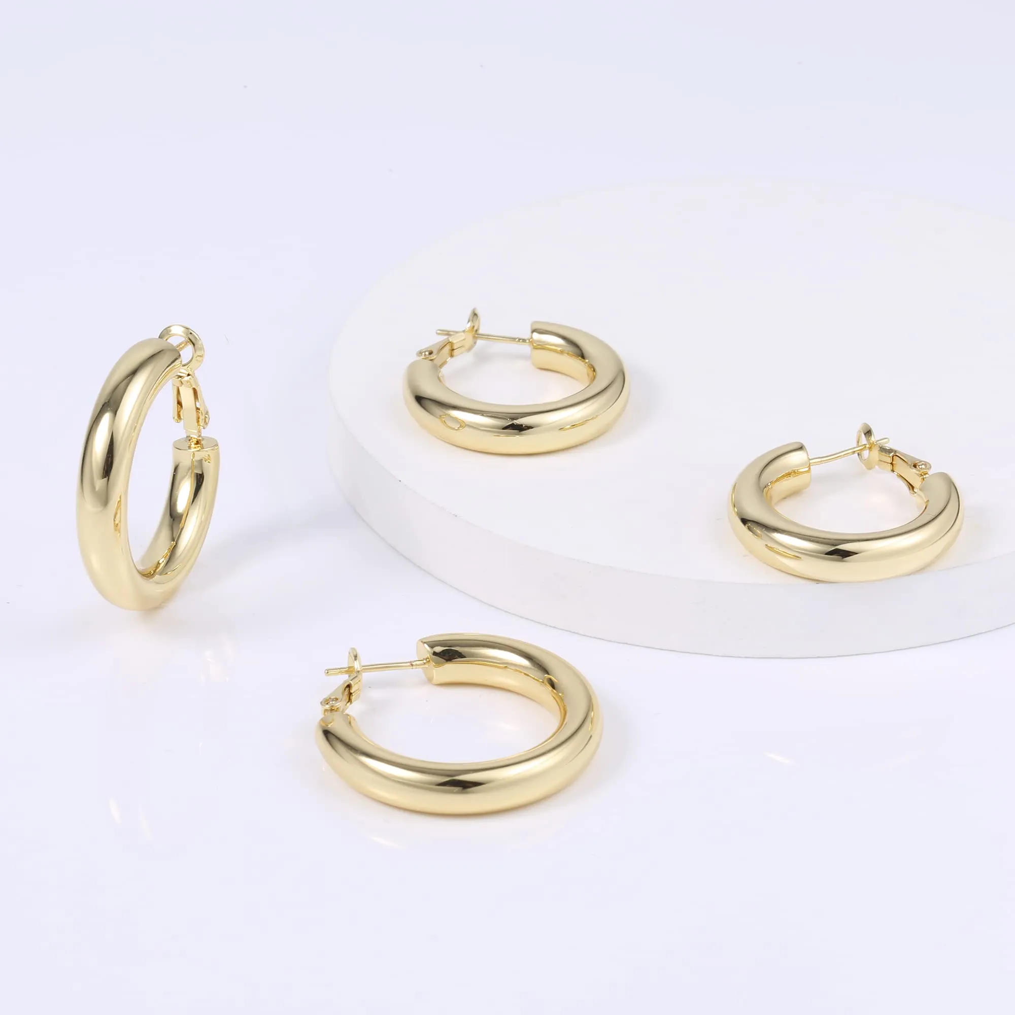 ALEXCRAFT Orecchini a Cerchio Dorati Placcati in Oro 14k, 30 mm, SCEU067G - immagine 4