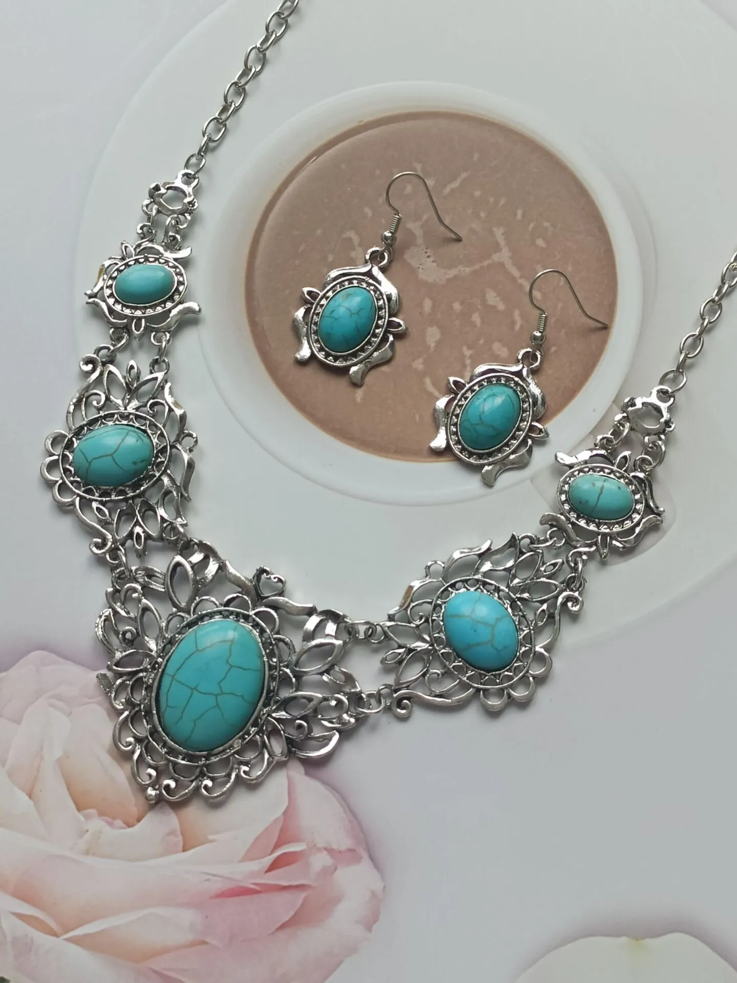 Dishowme Set di gioielli bohémien turchese con collana, orecchini e bracciale, 3 pezzi - immagine 6