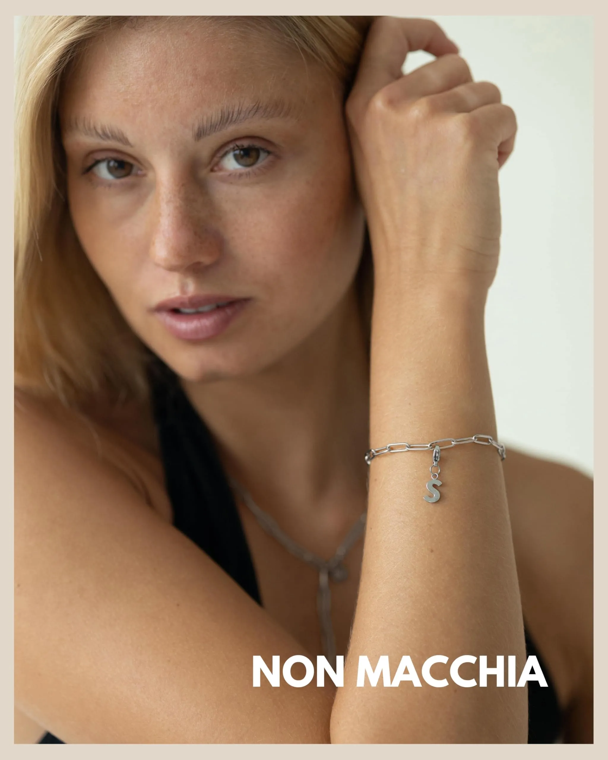 GD GOOD.designs Ciondolo Charm Lettera D in Acciaio Inossidabile Argentato con Moschettone - immagine 2