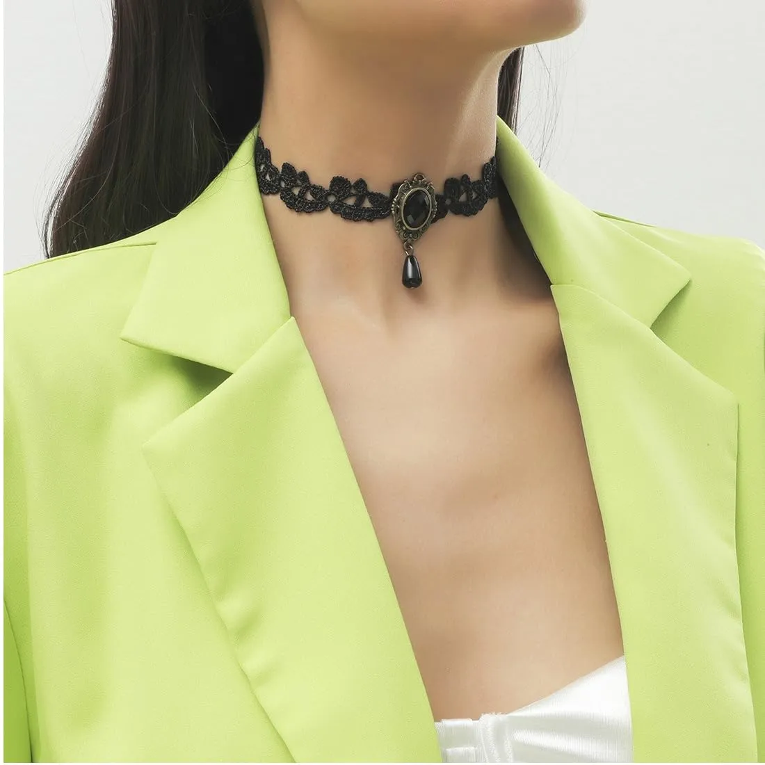 KQOZG Collana Choker Gotica in Pizzo e Velluto con Pendente di Cristallo e Design a Fiore, Nero - immagine 6