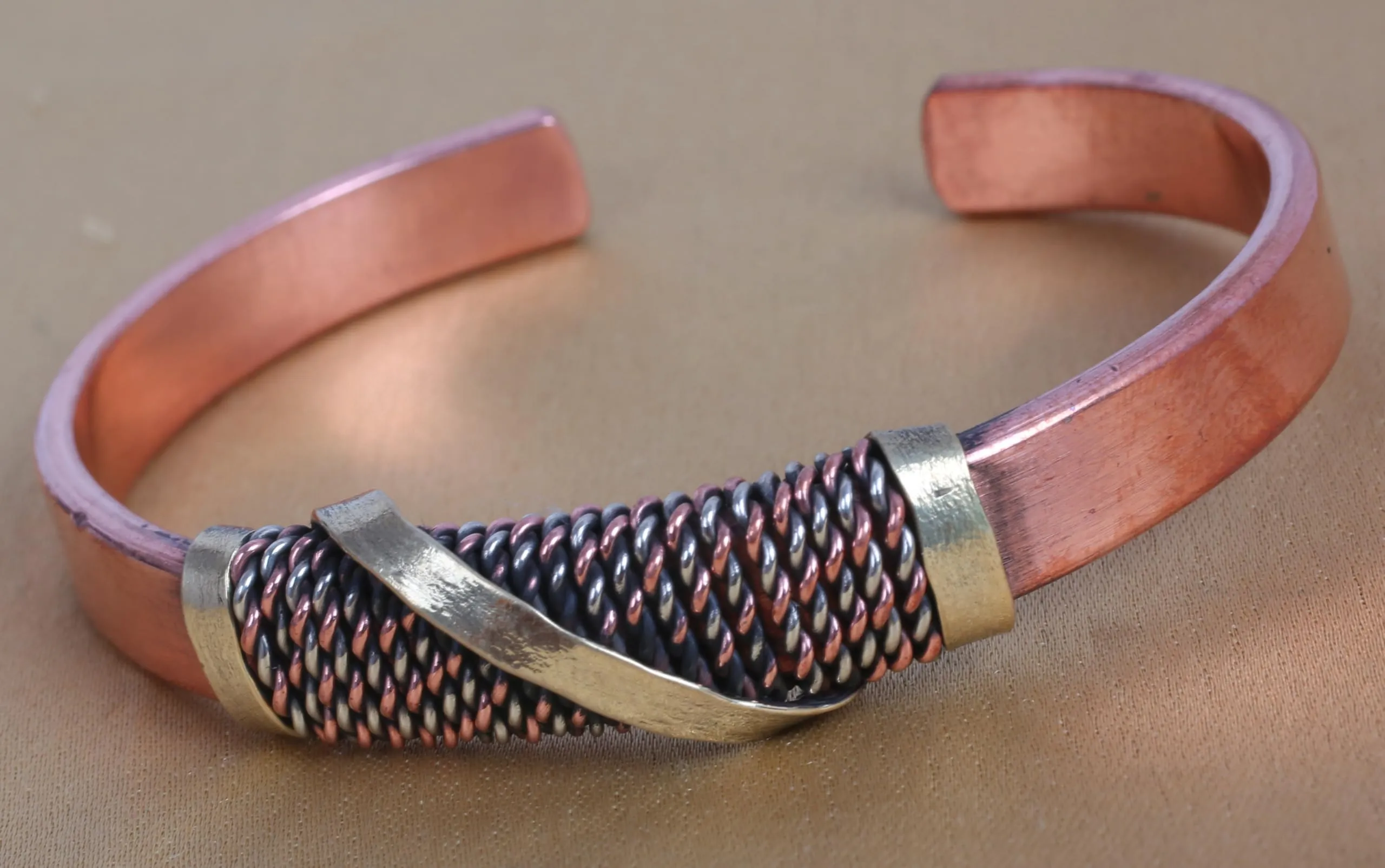 Touchstone Bracciale in Rame Stile Tibetano Forgiato a Mano - immagine 8