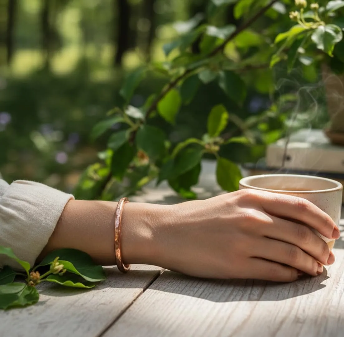 Touchstone Bracciale in rame stile tibetano forgiato a mano - immagine 8