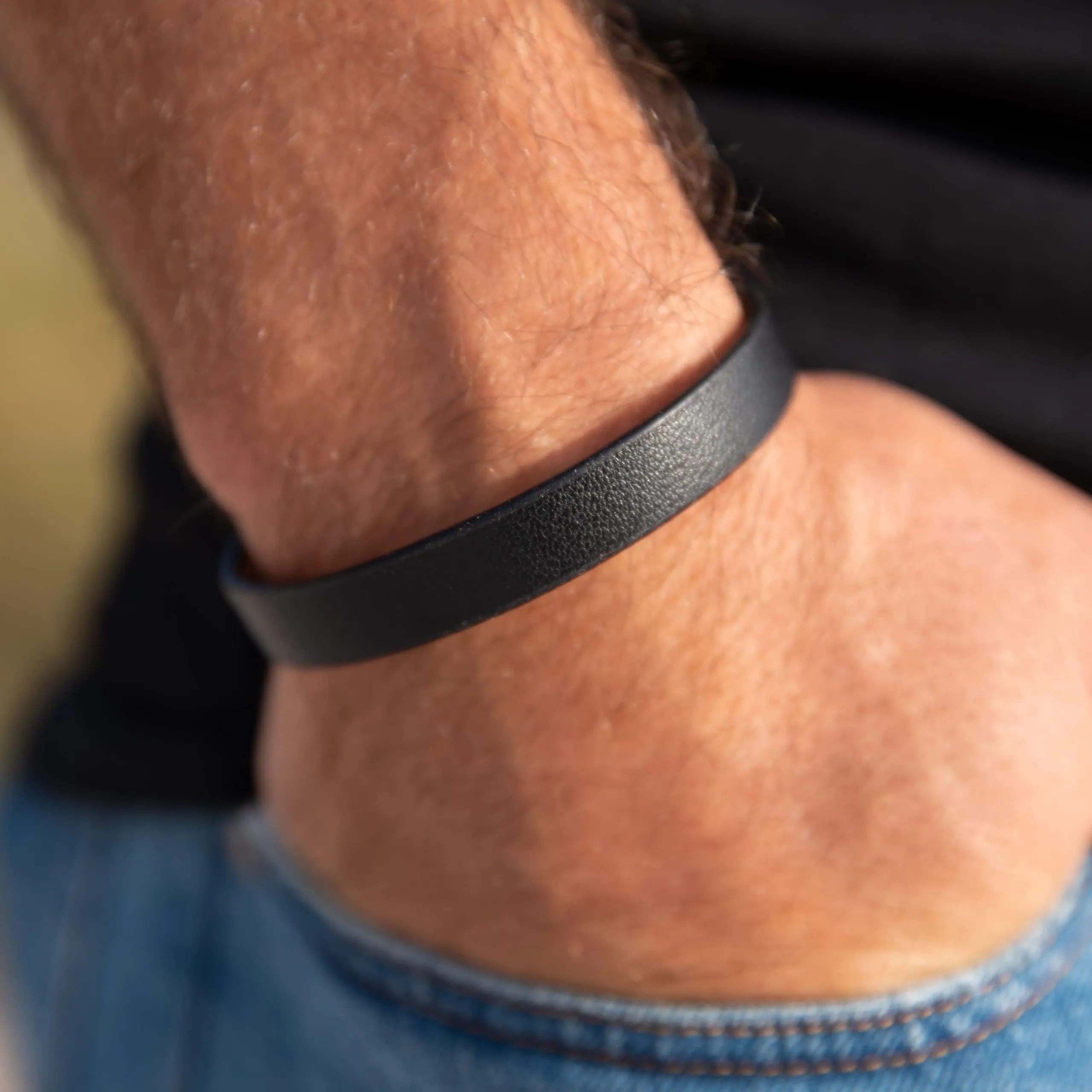 Made by Nami Bracciale Uomo Pelle Vegana Regolabile Surfer Nero Handmade Nickelfrei - immagine 2