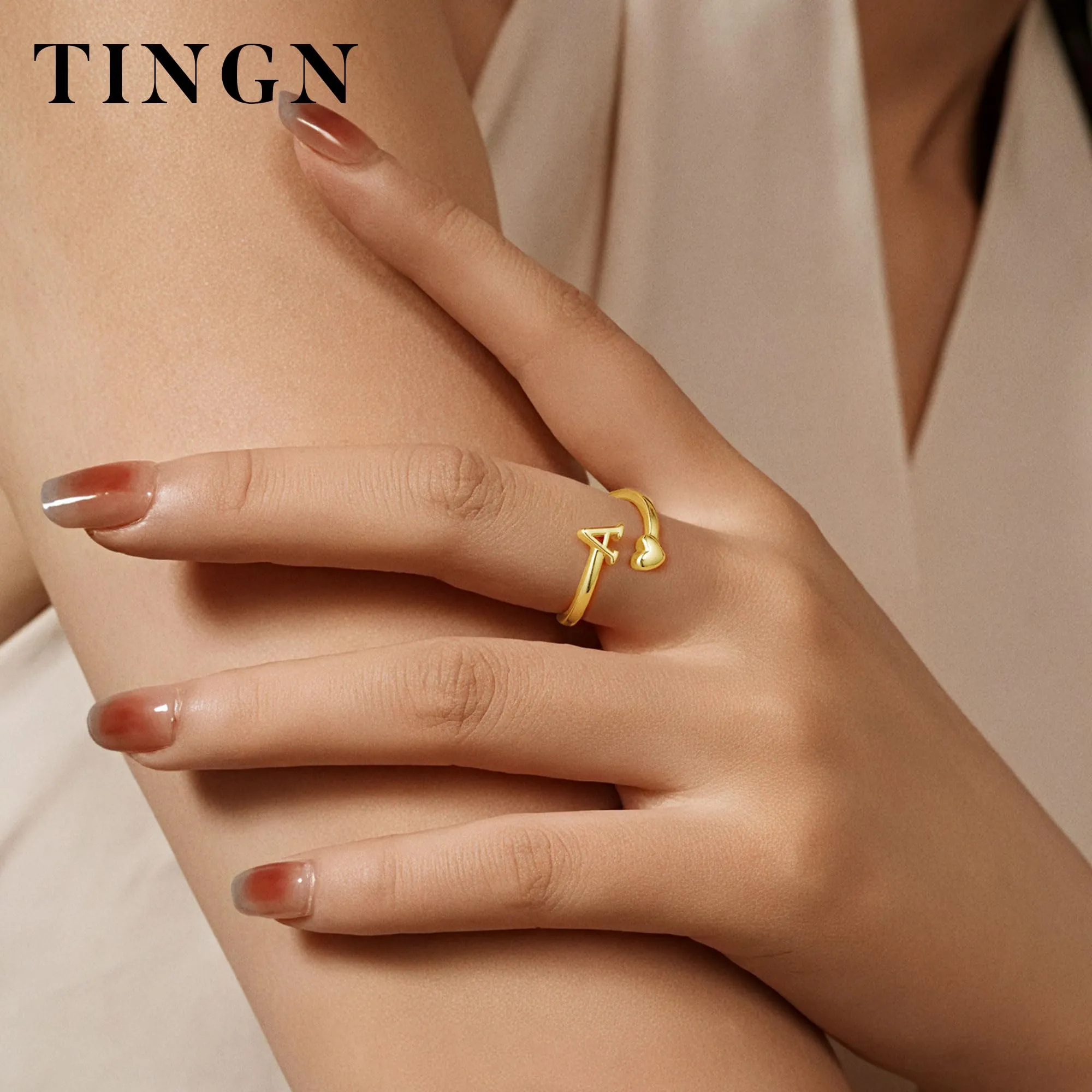TINGN Anello a Cuore con Lettere in Oro 14K Placcato per Donne e Ragazze - immagine 2