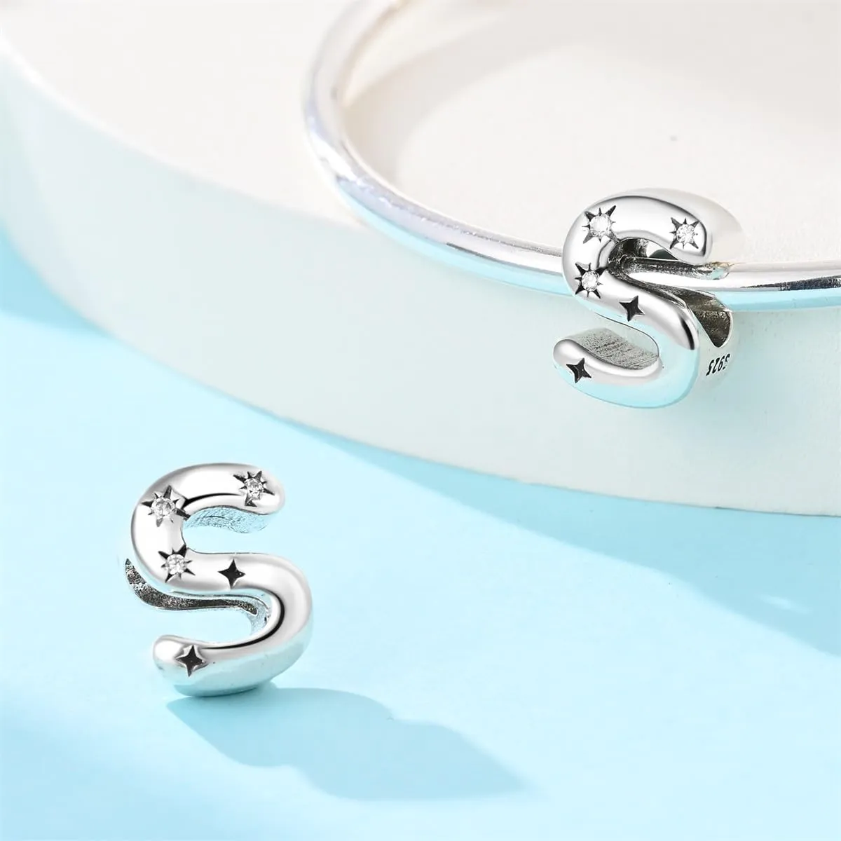 KUNSIR Ciondolo Lettere in Argento Sterling 925 con Cubic Zirconia per Braccialetti e Collane Europee - immagine 2