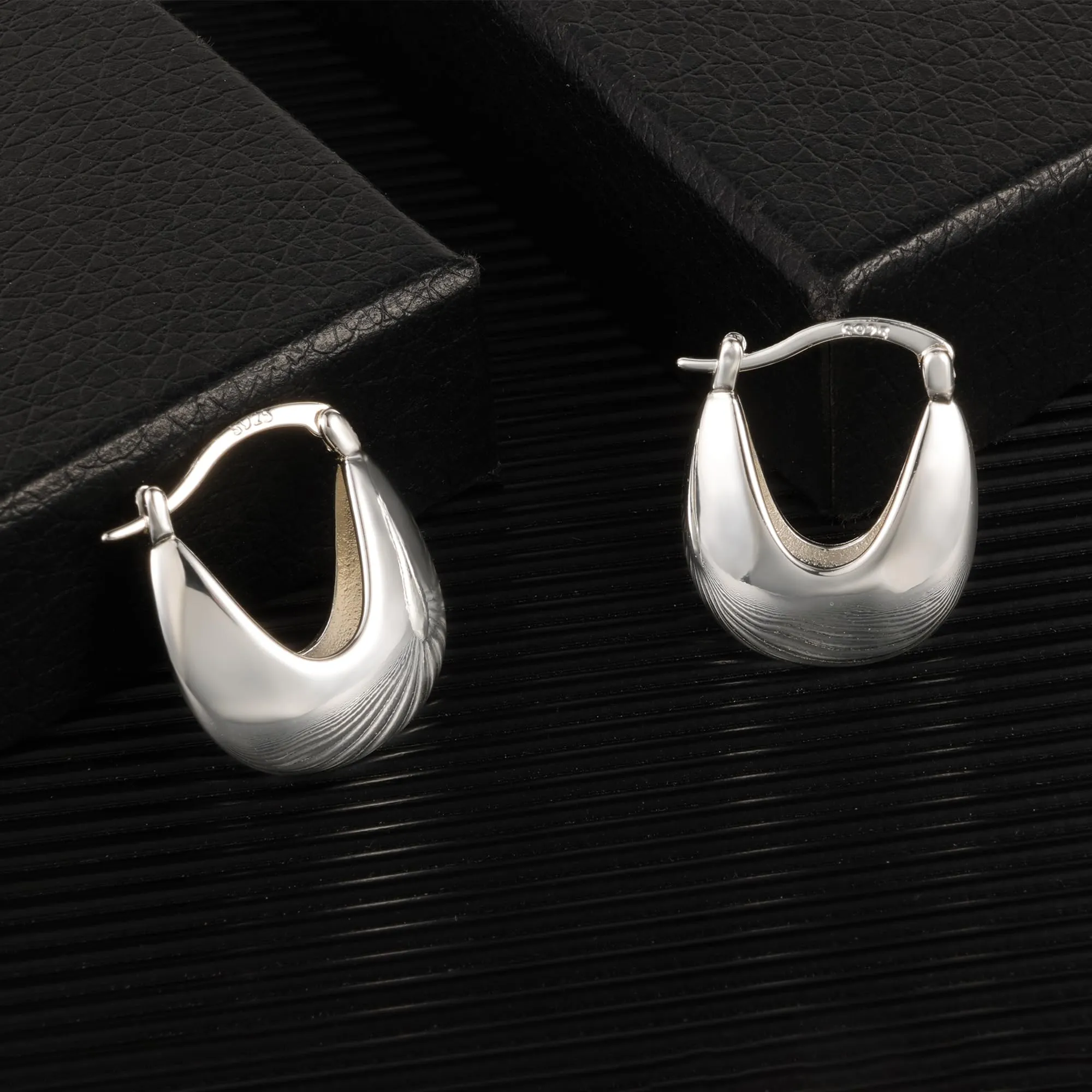 ALEXCRAFT Orecchini a Cerchio Spessi in Argento Sterling 18 mm KPDE928S - immagine 5