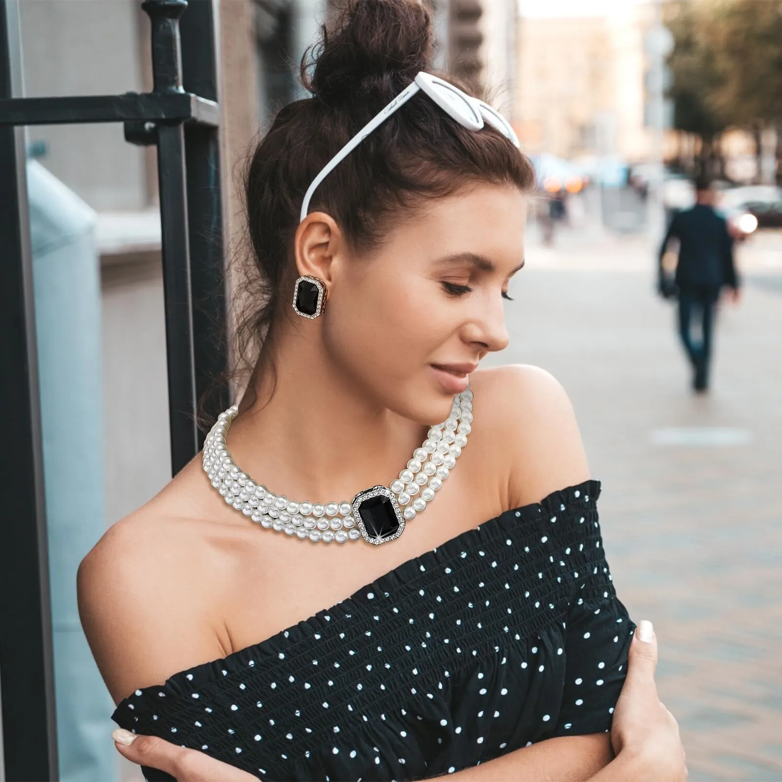 LjFrexia Set di Gioielli con Perle e Cristalli Neri per Donna, Collana Multifila, Braccialetto e Orecchini - immagine 6