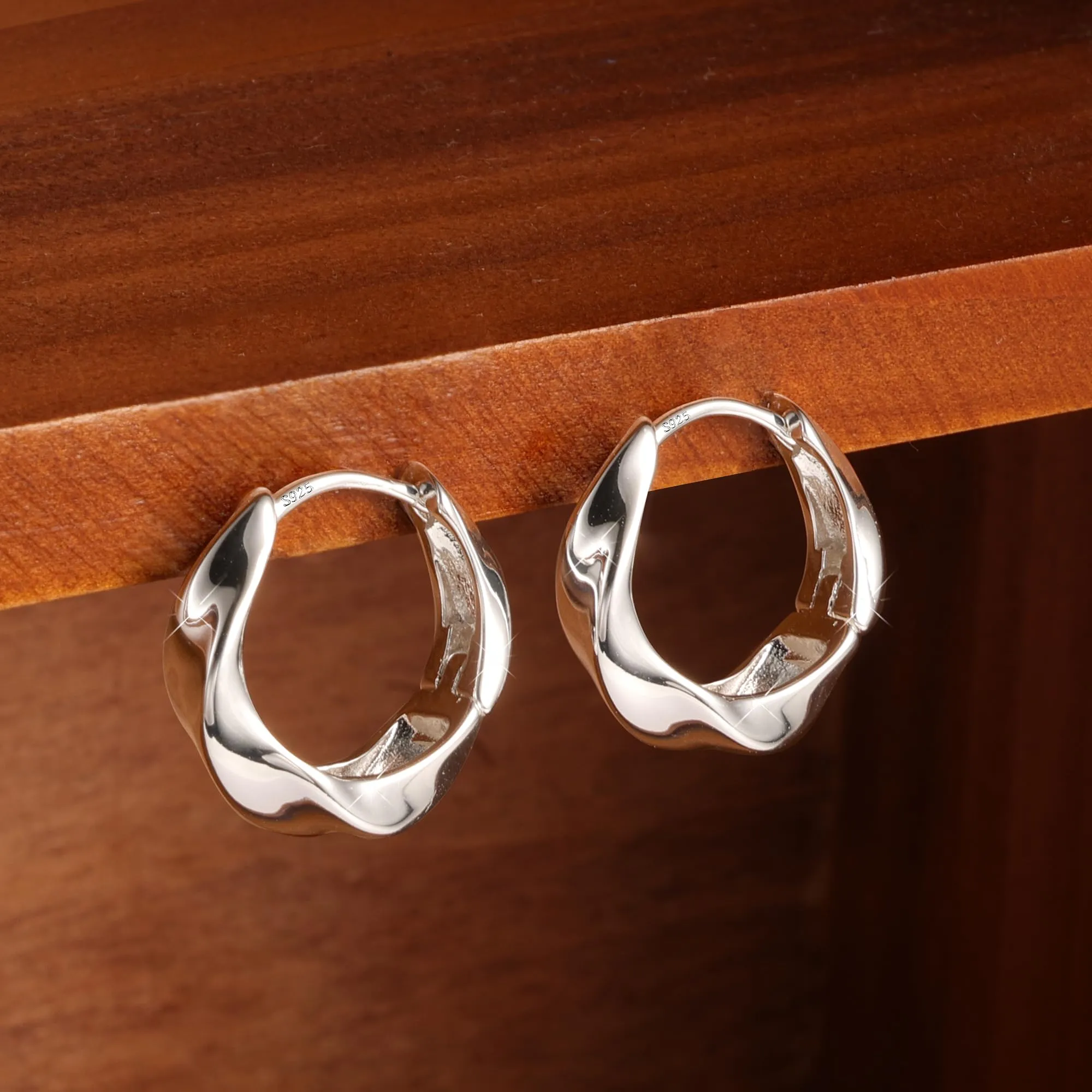 ALEXCRAFT Orecchini a Cerchio Geometrici Chunky in Argento Sterling, 18 mm, E3221 - immagine 5