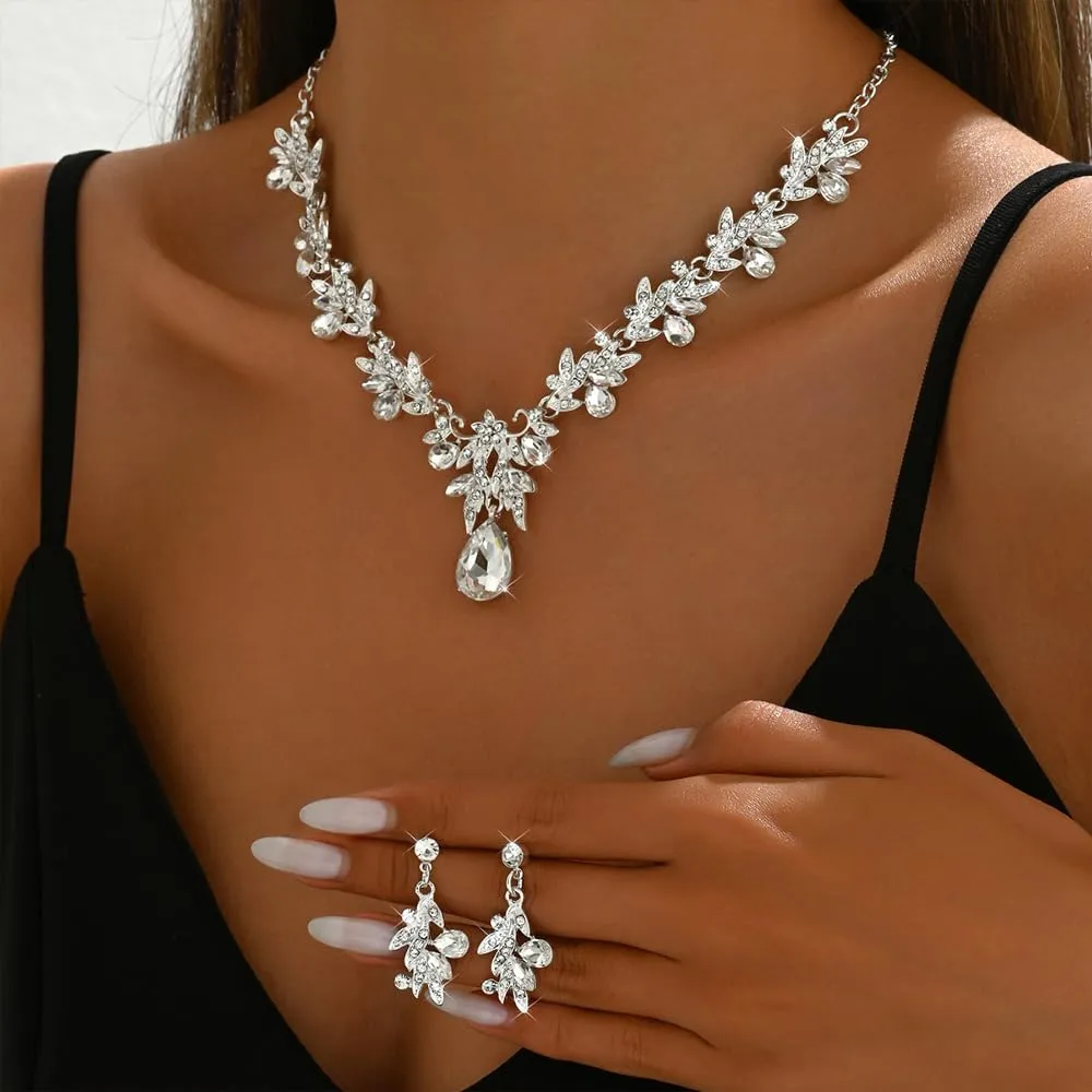 XFSRG Set Gioielli Donna Collana e Orecchini con Cristalli (Bianco argento) - immagine 4