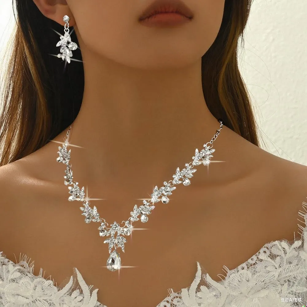 XFSRG Set Gioielli Donna Collana e Orecchini con Cristalli (Bianco argento) - immagine 5