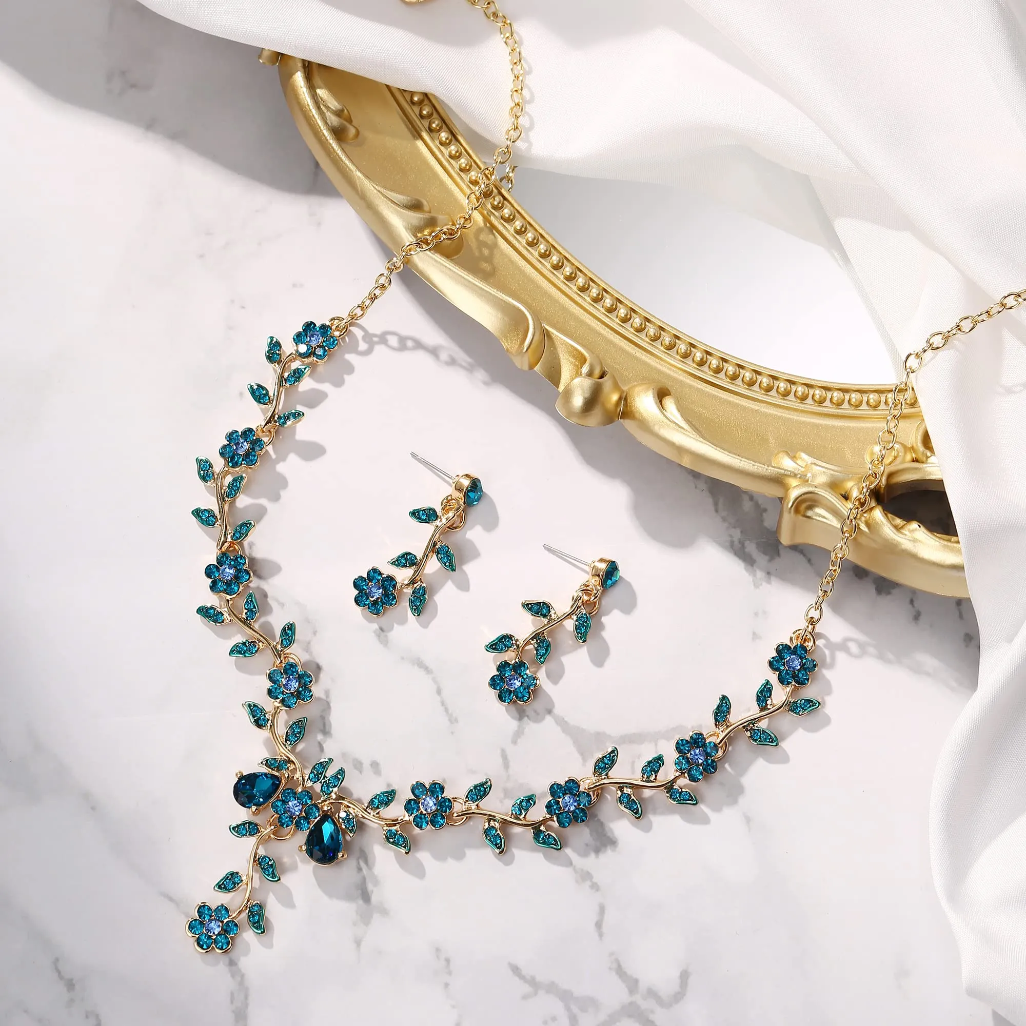 Clearine Set Gioielli Matrimonio Foglia Cluster Fiore Cristalli con Collana e Orecchini, Blu Topazio Oro-Fondo - immagine 3
