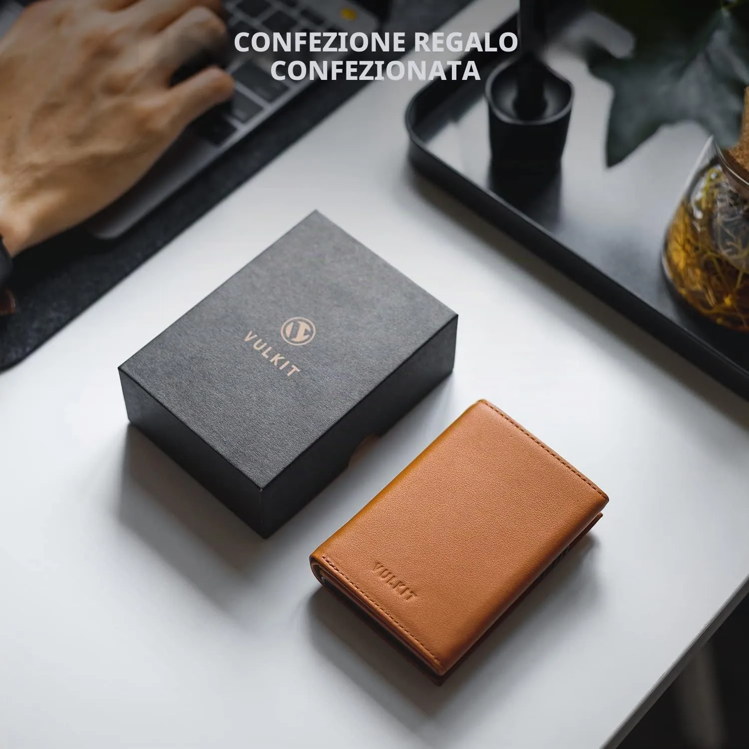 VULKIT Porta Carte Pop-up in Pelle di Vacchetta Pieno Fiore con Blocco RFID, Scomparto Banconote e Chiusura Magnetica - immagine 6