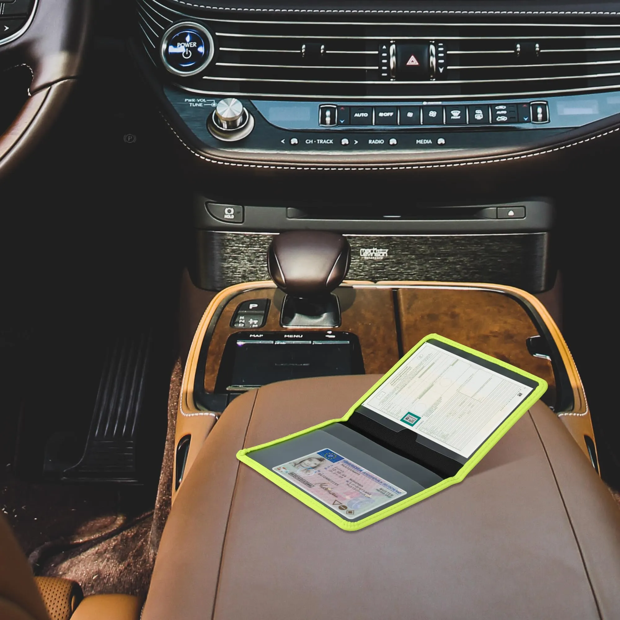 kwmobile Custodia in Neoprene per Libretto di Circolazione e Patente, Verde Fluorescente - immagine 5