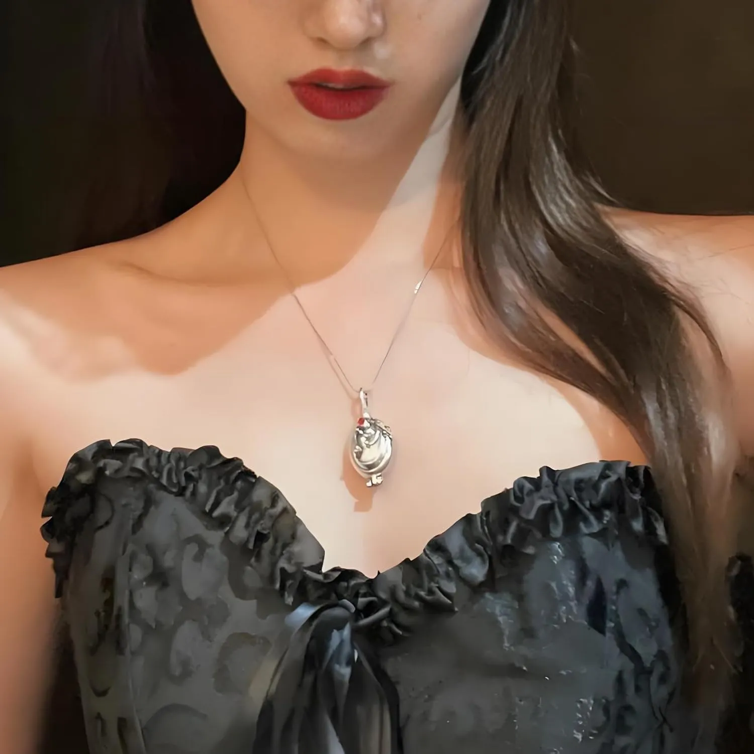 YouU Vampire Diaries Elena Gilbert Vervain Locket and Katherine Daywalking Necklace Set with Earrings, Royal Blue and Red, 3 Pieces - immagine 5