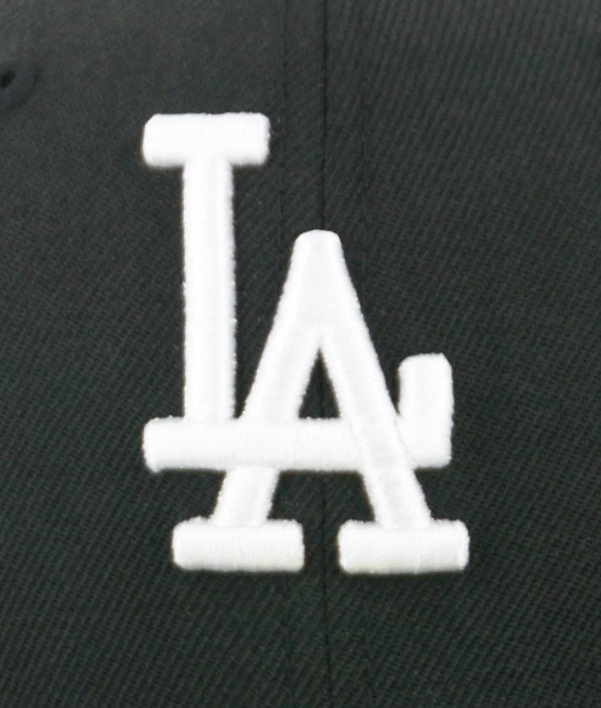 New Era x MLB Men's Los Angeles Dodgers Basic 56Fifty Fitted Hat Black/White 7 3/4 - immagine 4