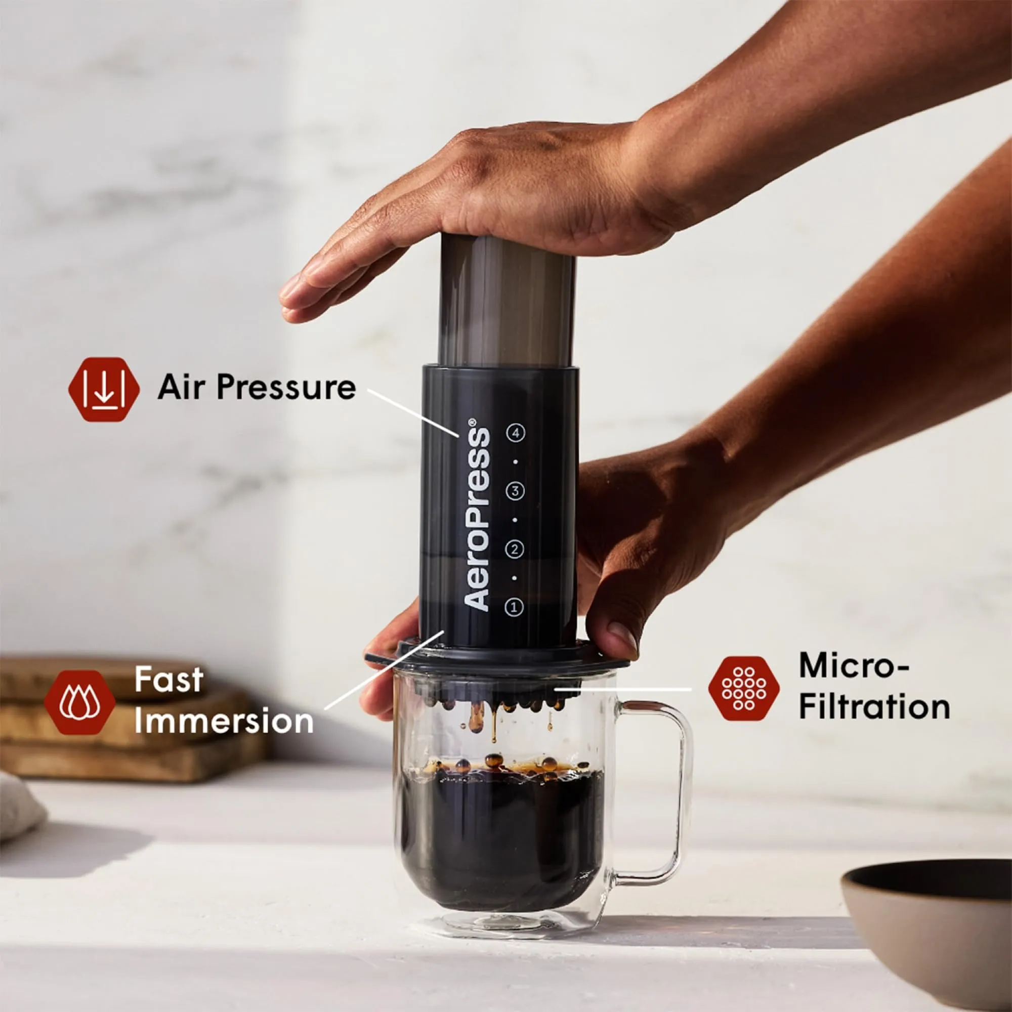 AeroPress Caffettiera Aerobie A80 - Nera - immagine 2