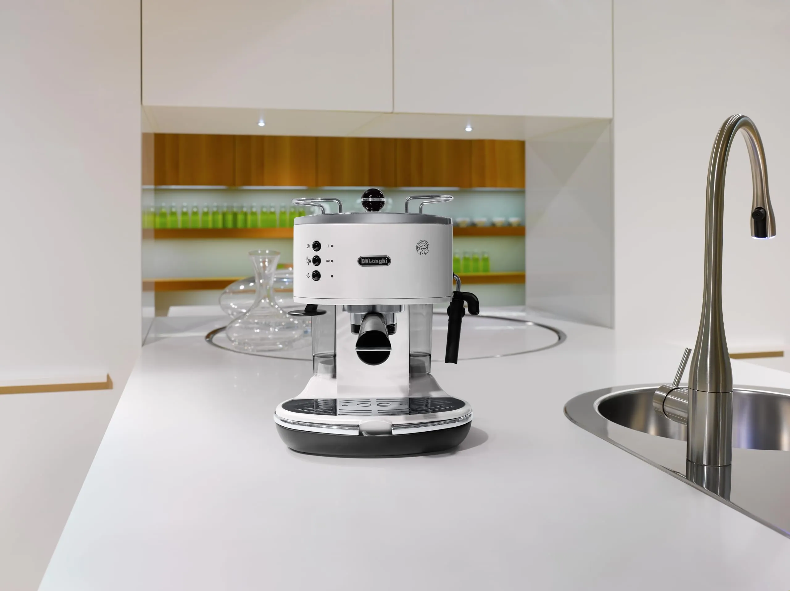 De'Longhi ICONA ECO311.W Macchina da Caffè Espresso e Cappuccino, Polvere e Cialde E.S.E., Bianco - immagine 6