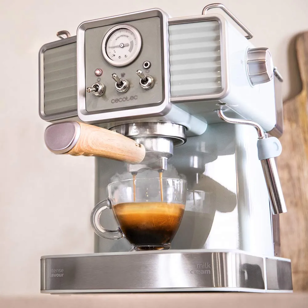 Cecotec Power Espresso 20 Macchina da Caffè Espresso e Cappuccino, 1350W, 20 Bar, Thermoblock, 1.5L, Design Vintage - immagine 6