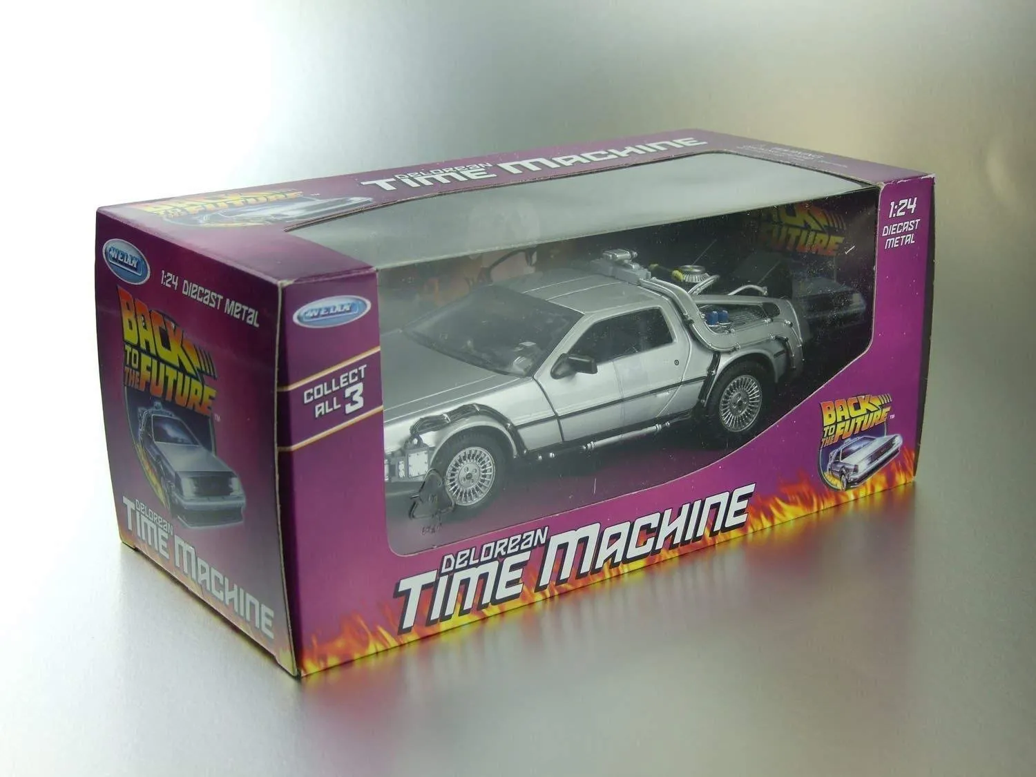 Welly 22443W DeLorean Ritorno al Futuro I, Scala 1:24 - immagine 3