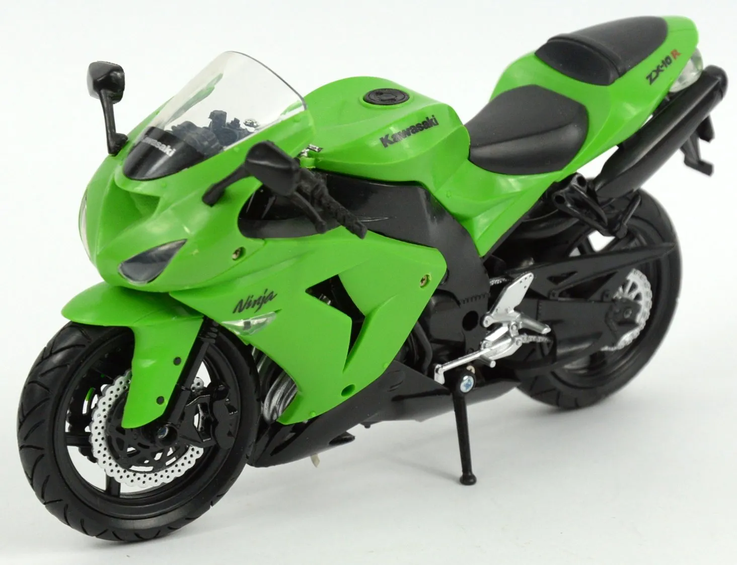 NewRay 42443 A Kawasaki ZX 10 R / Honda CBR Miniature Vehicle, 1:12 Scale, Green/Black - immagine 4