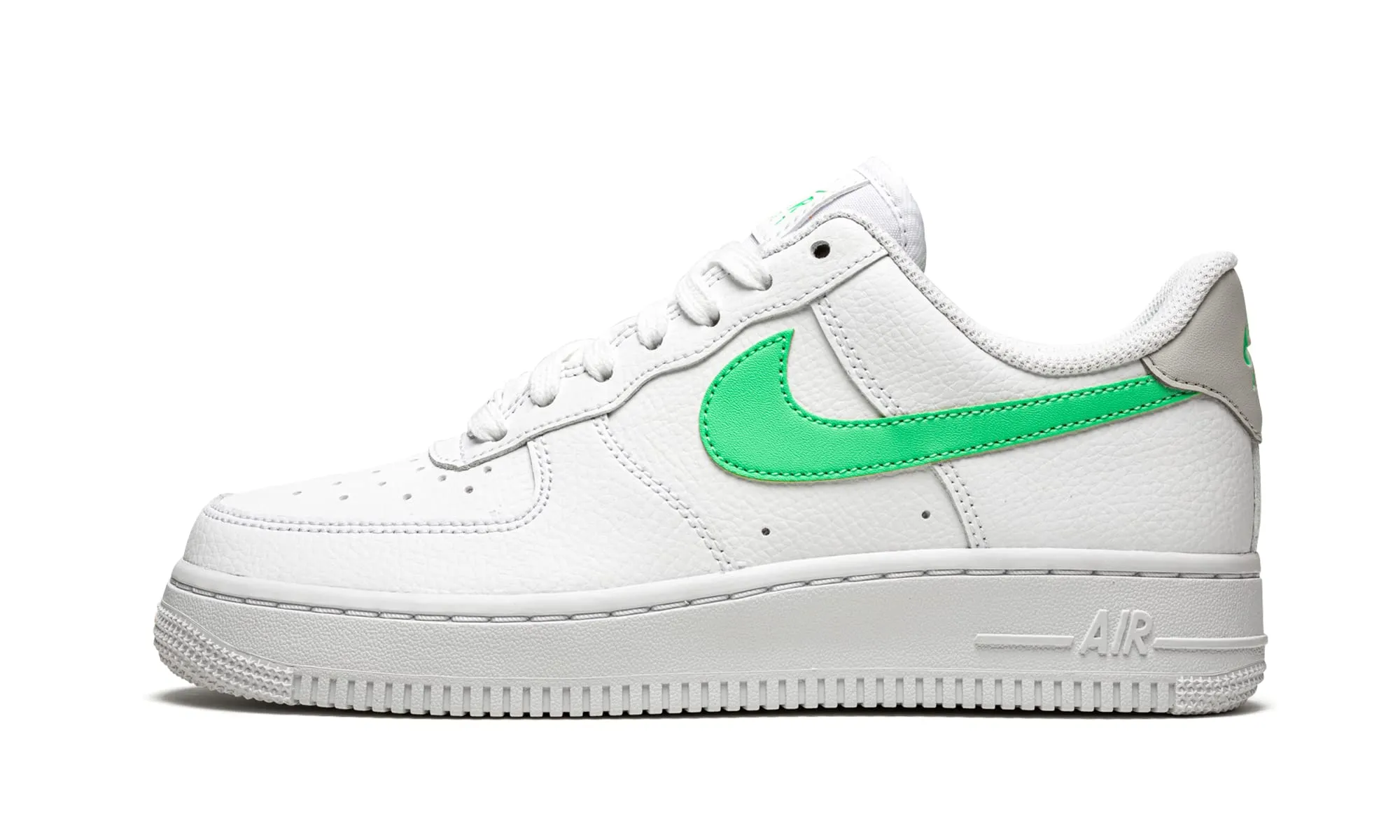 Nike Air Force 1 '07 Women's Basketball Shoes - White Green Glow Lt Bone White - 38 EU - immagine 1