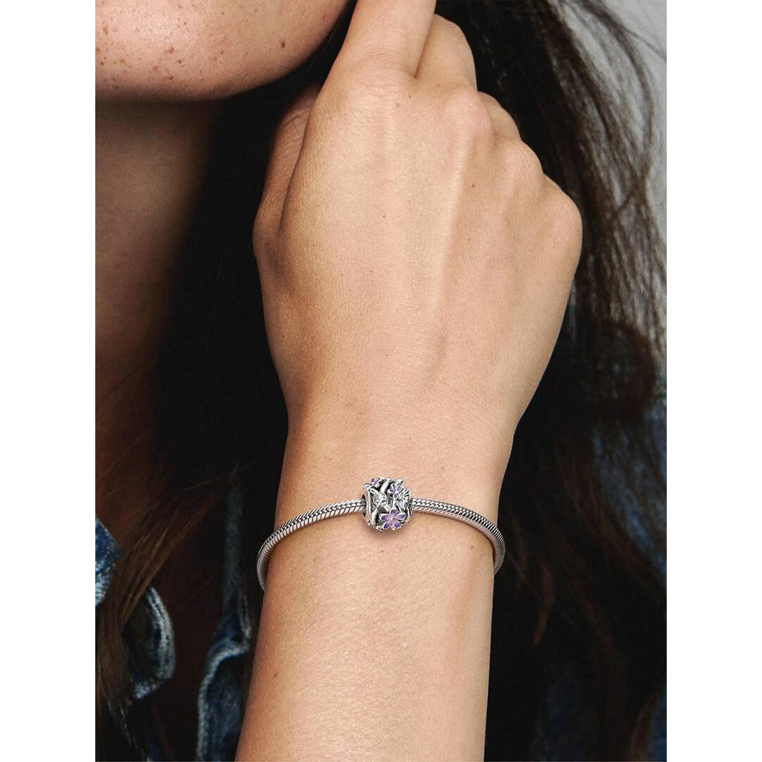 Pandora Ciondolo Margherita in Argento Sterling con Smalto Viola e Rosa Sfumato 798772C02 - immagine 3
