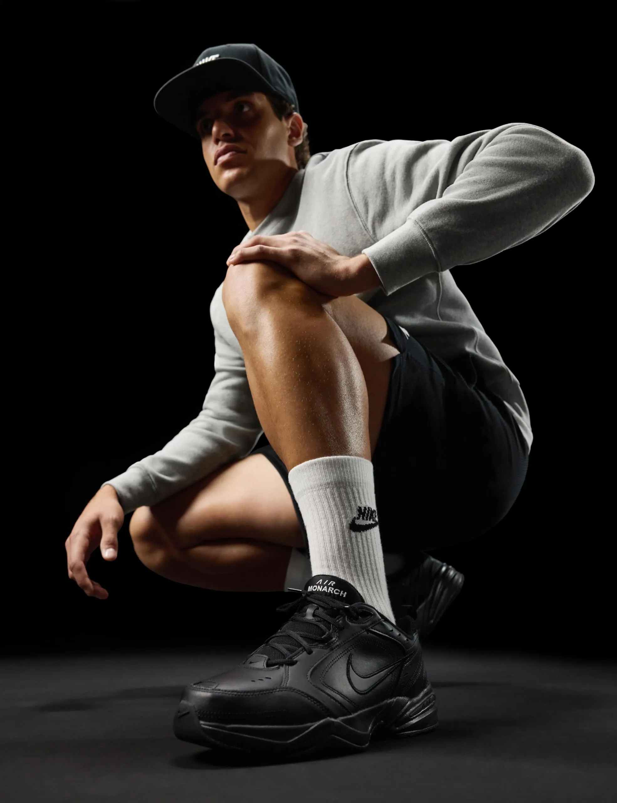 Nike Air Monarch IV Scarpe da ginnastica Uomo Nero Black 355 32.5 EU - immagine 2
