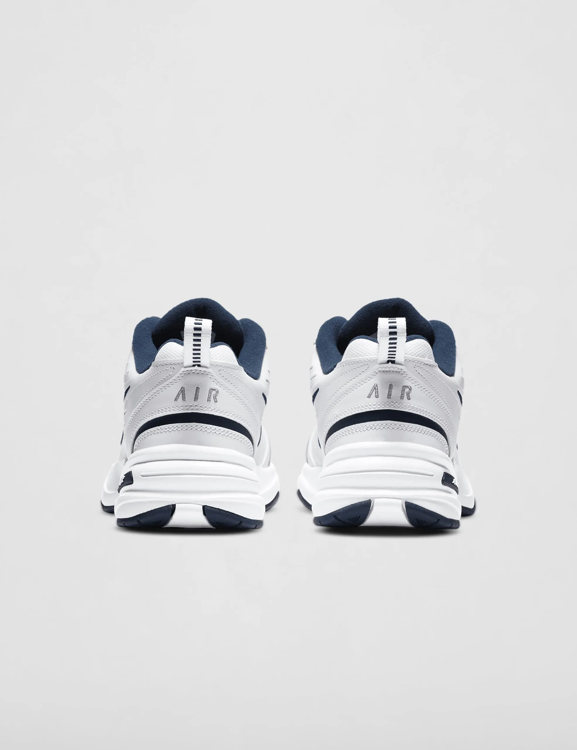 Nike Air Monarch IV Scarpe da Ginnastica Uomo Bianco White Metallic Silver Midnight Navy 445, 41 EU - immagine 7