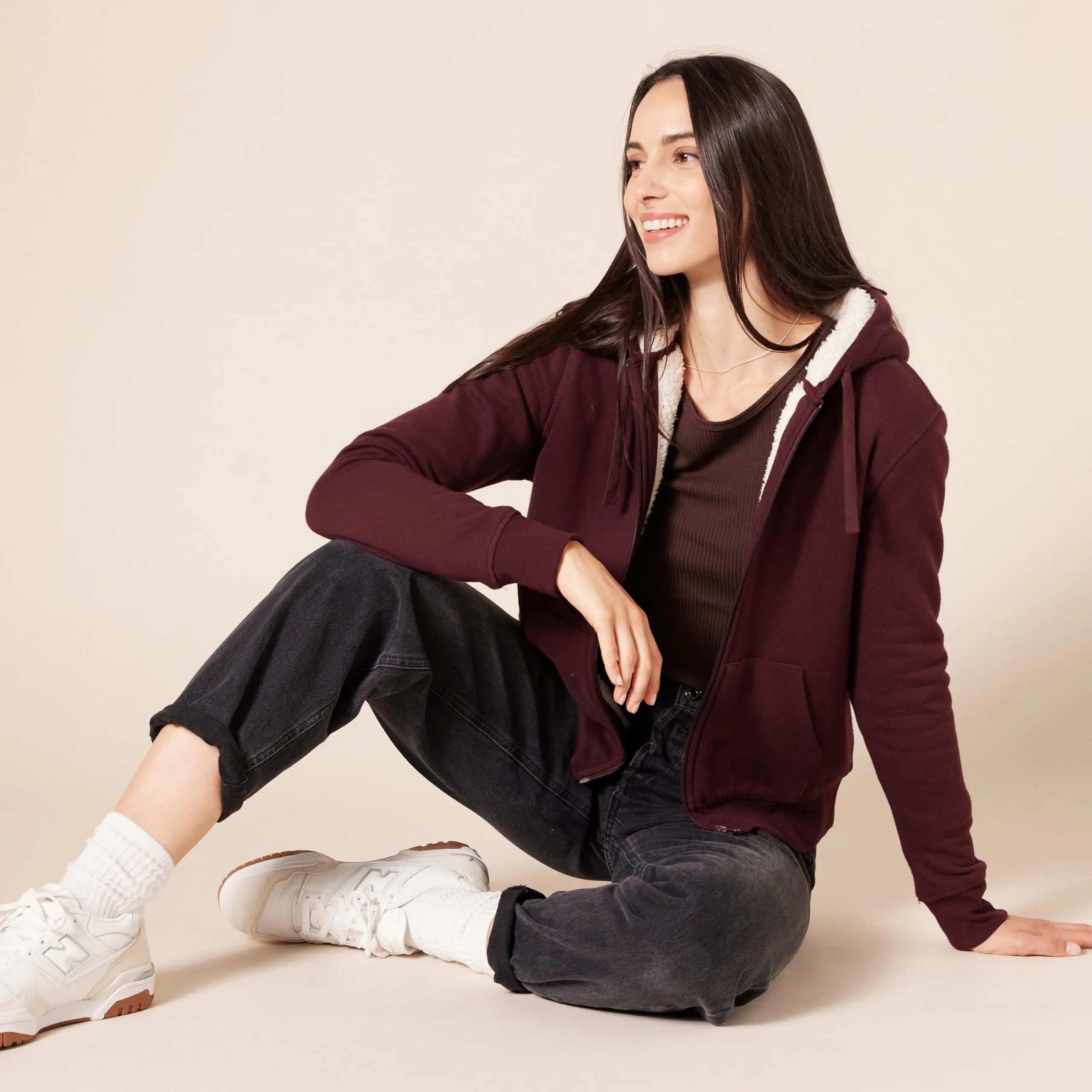 Amazon Essentials Giacca con cappuccio in pile foderata in sherpa Donna, Bordeaux, S - immagine 5