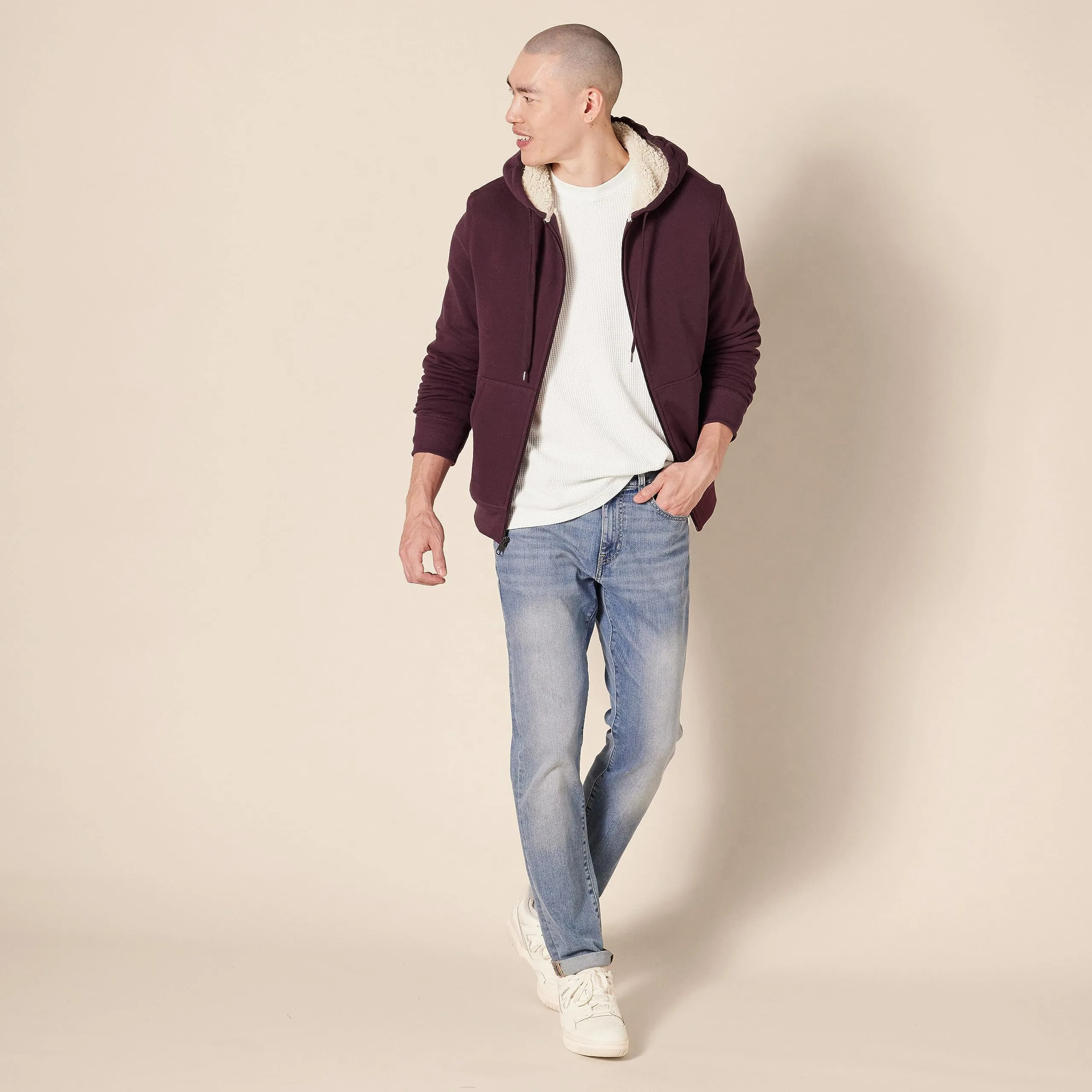 Amazon Essentials Felpa con Cappuccio e Cerniera Integrale in Pile Foderata in Sherpa Uomo, Bordeaux, XL - immagine 4